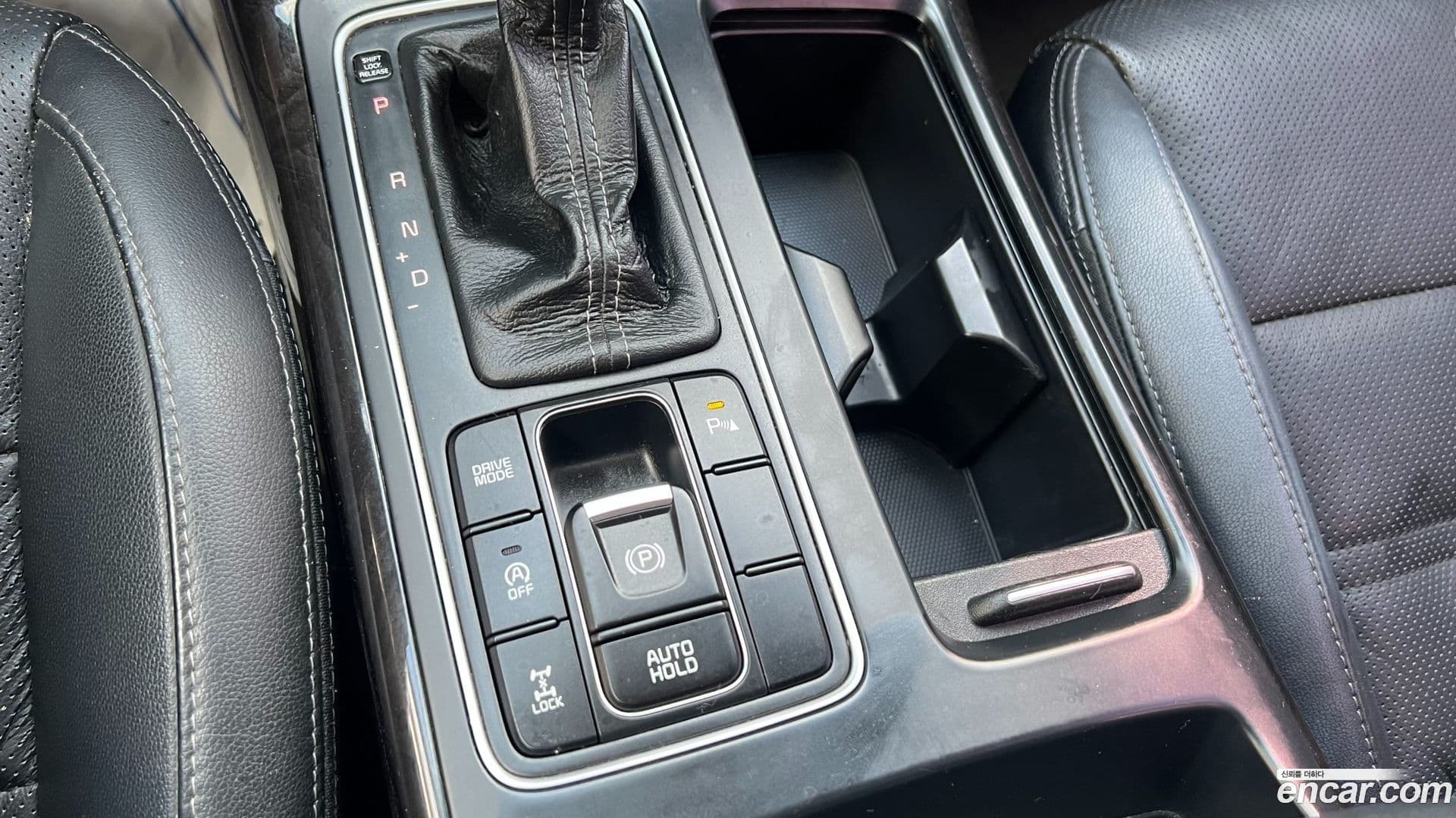 Main__Slider__Photo:Sorento Kia 2016.10-15