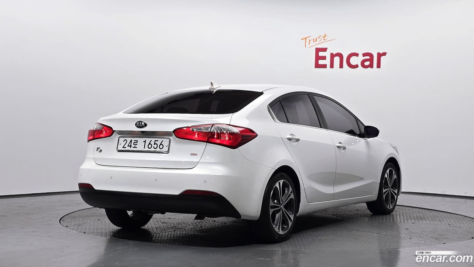 Main__Slider__Photo:K3 Kia 2013.2-1