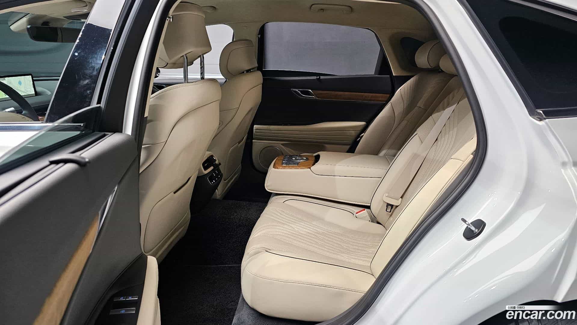 G80 Genesis 2022.10-OPTION-017