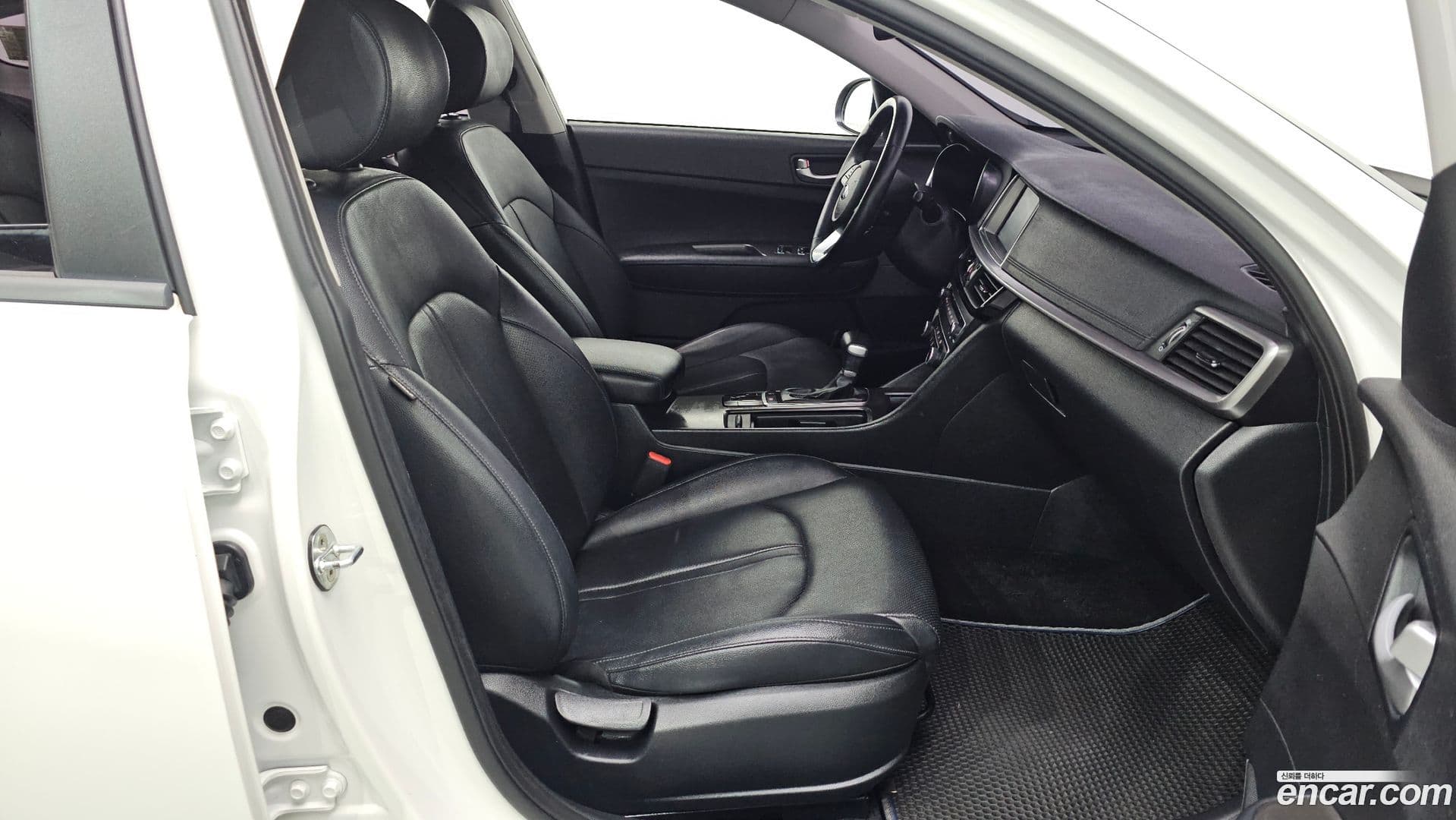 Main__Slider__Photo:K5 Kia 2018.10-10