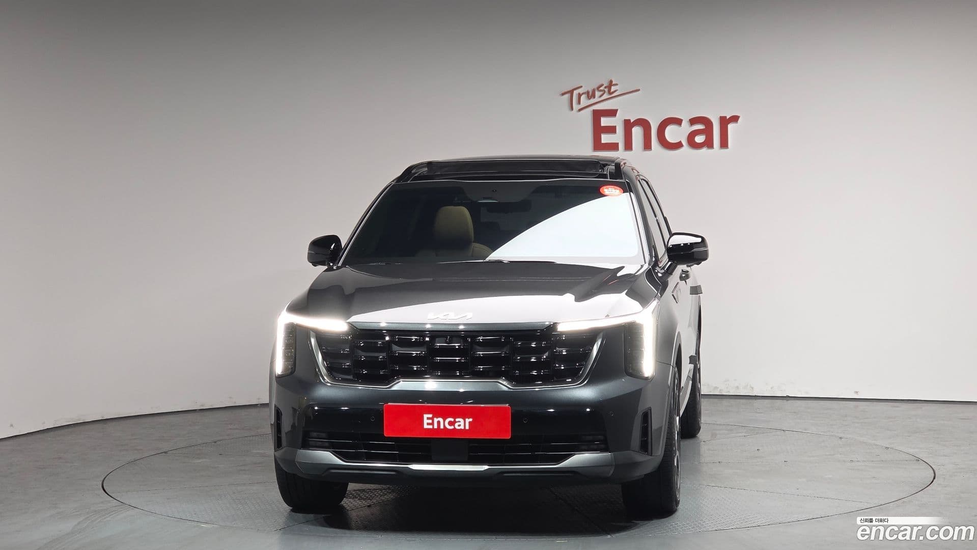 Main__Slider__Photo:Sorento Kia 2025.4-2