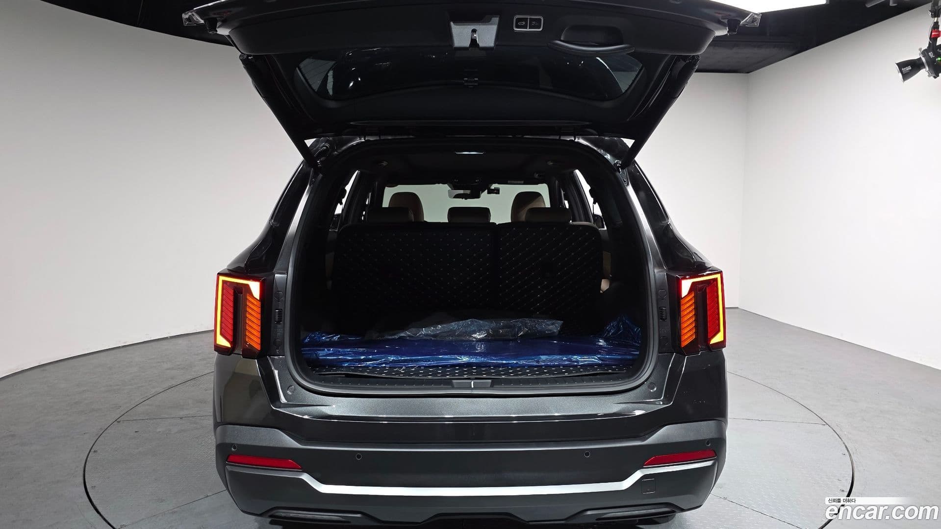 Main__Slider__Photo:Sorento Kia 2025.4-19