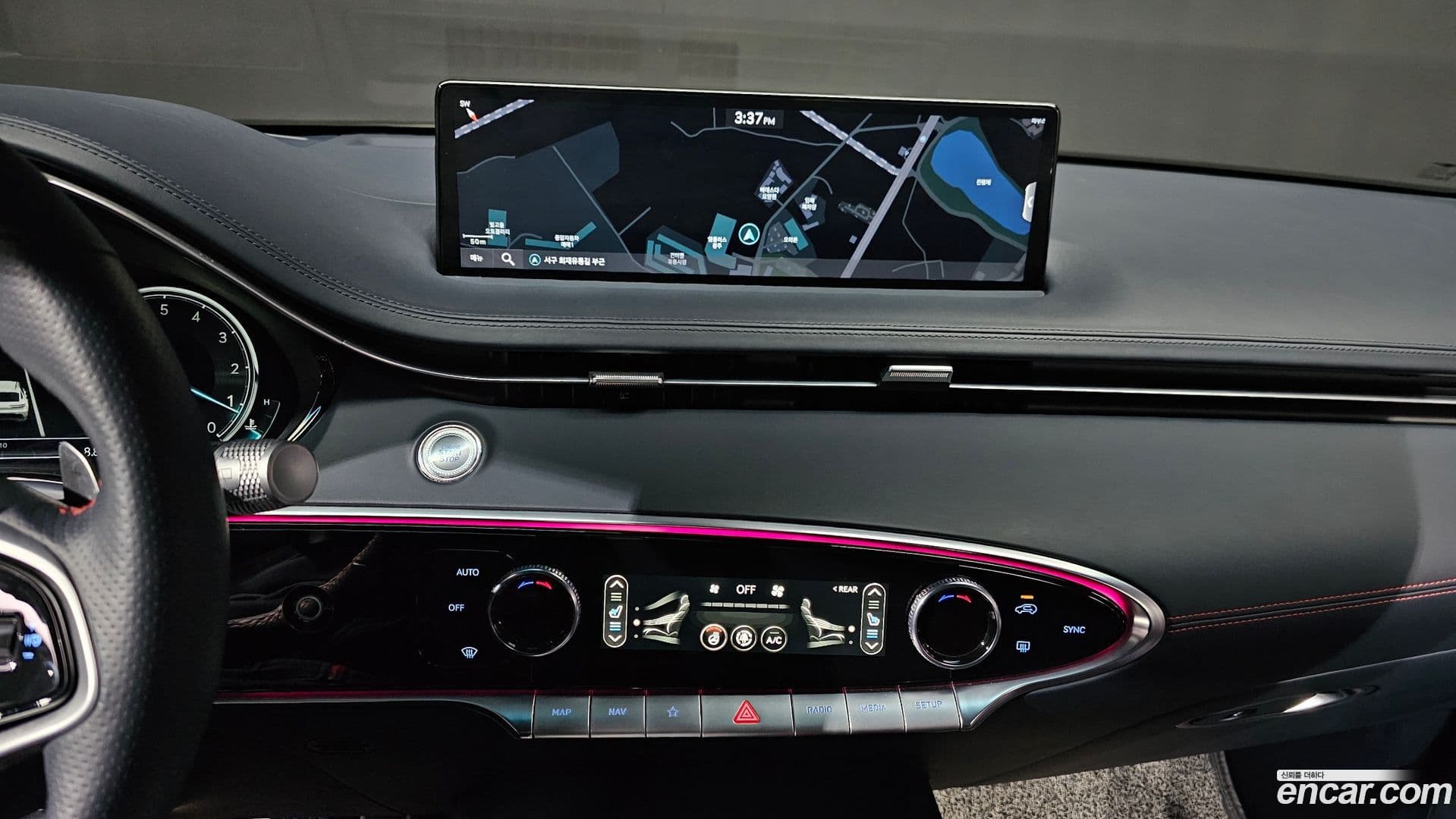 Main__Slider__Photo:GV70 Genesis 2022.2-14