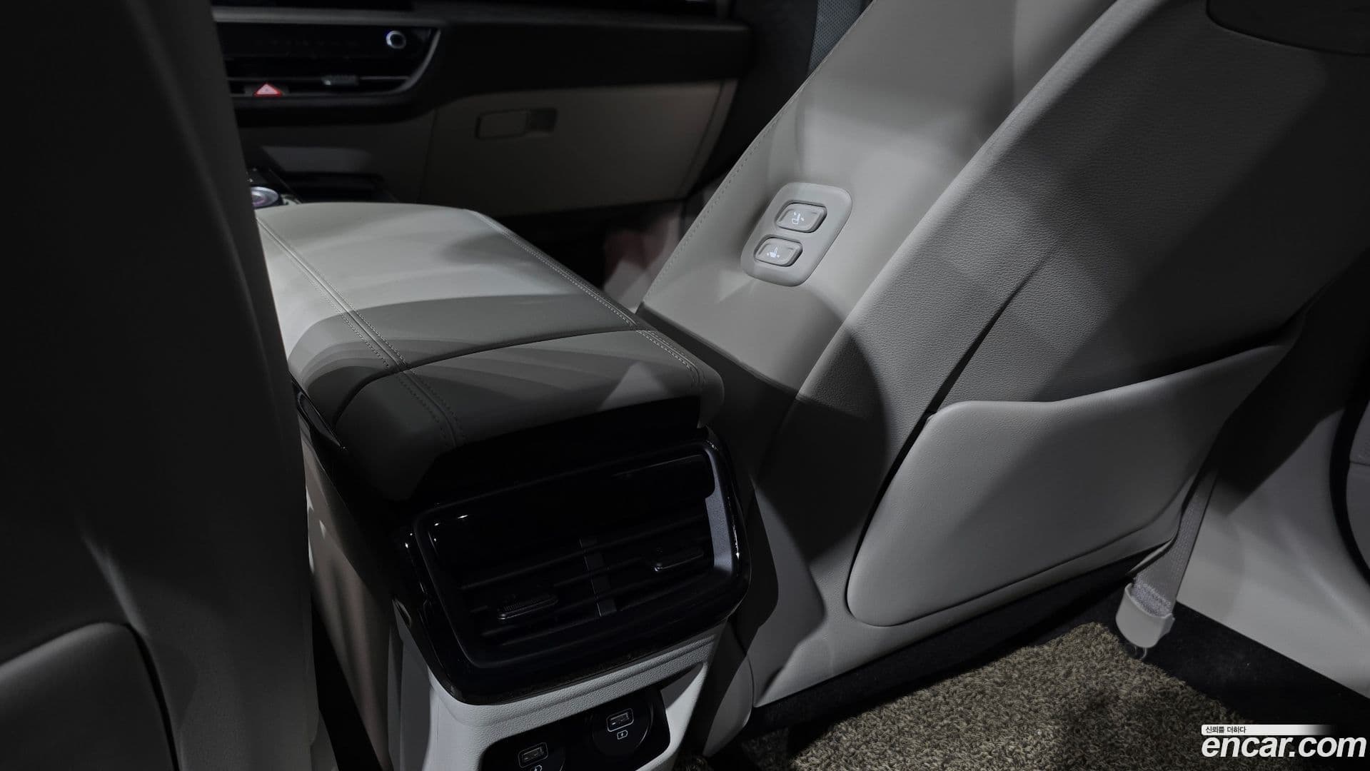 Main__Slider__Photo:K8 Kia 2021.10-17