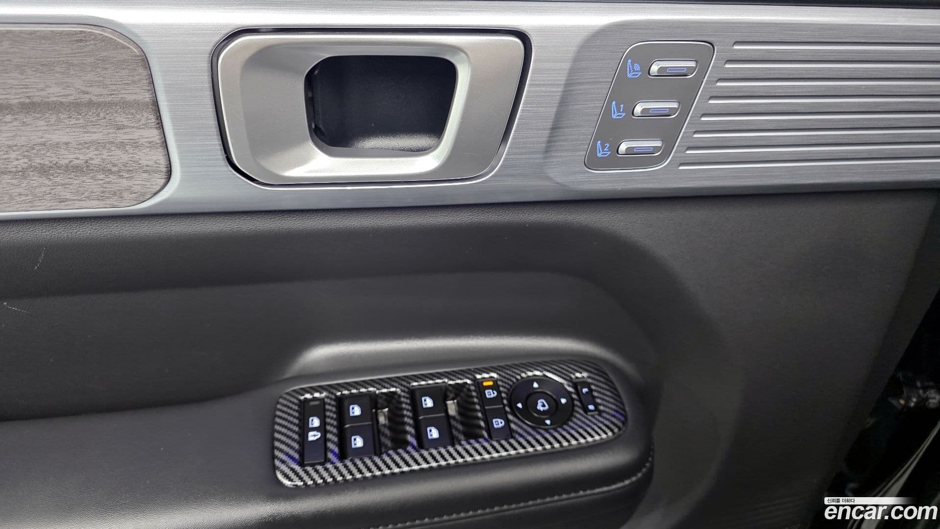 Main__Slider__Photo:Santafe Hyundai 2023.10-13