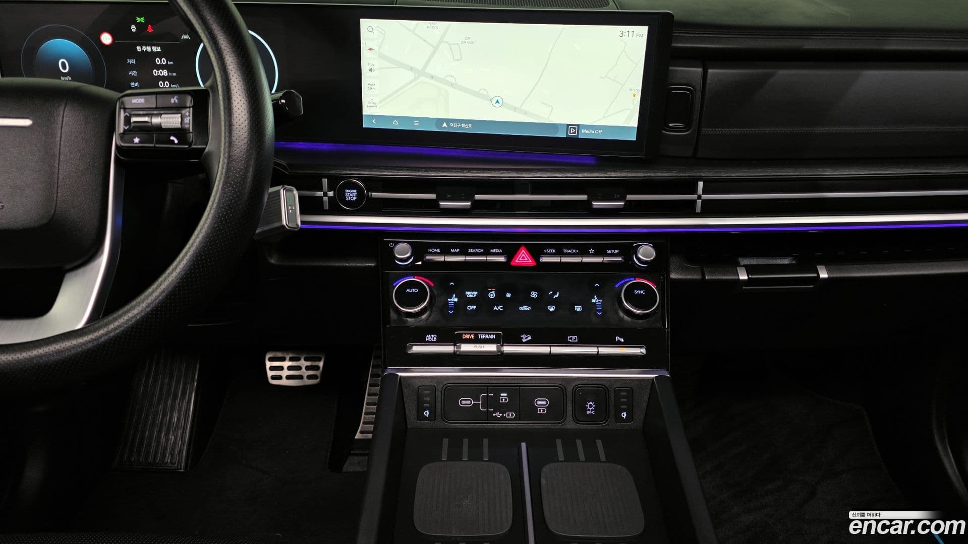 Main__Slider__Photo:Santafe Hyundai 2023.10-18