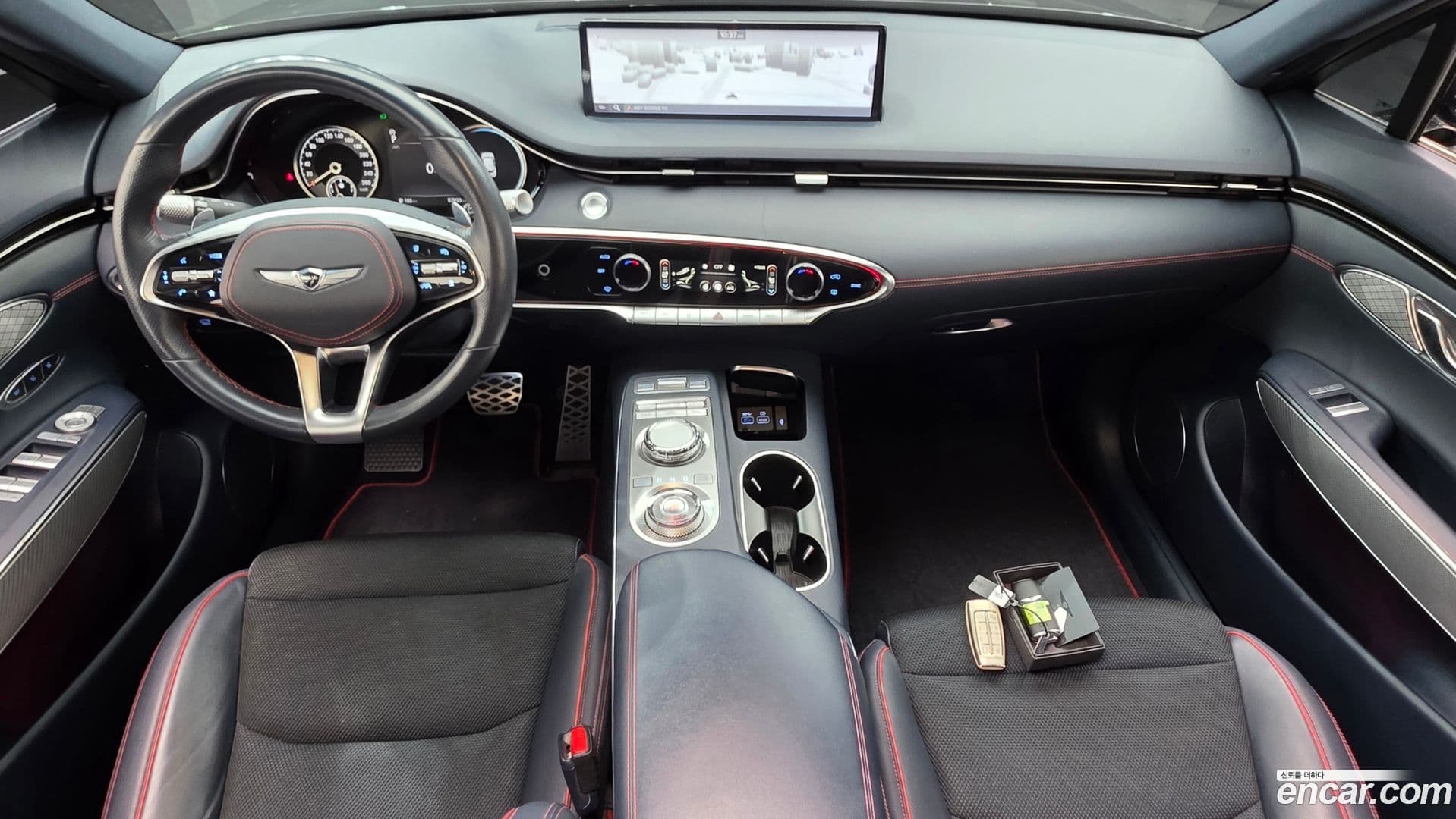 Main__Slider__Photo:GV70 Genesis 2021.4-6