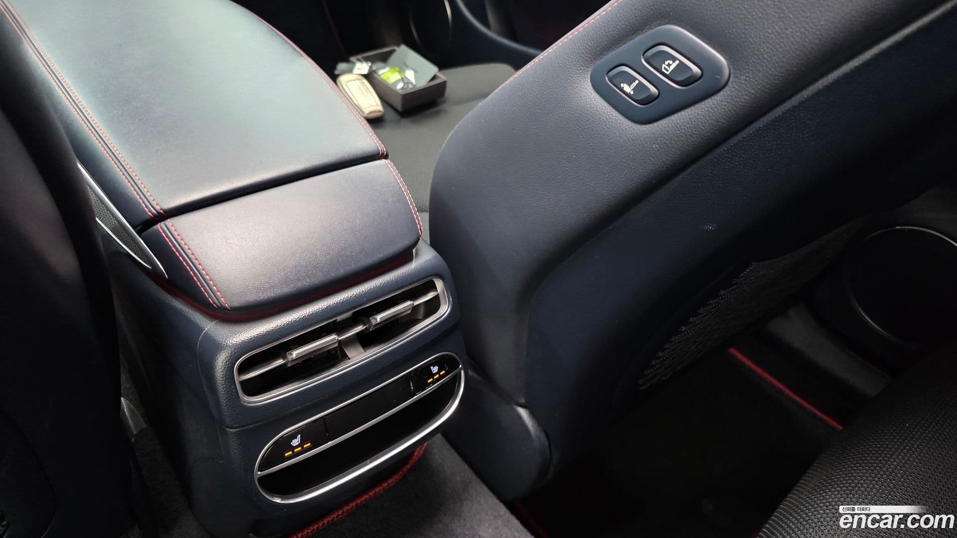 Main__Slider__Photo:GV70 Genesis 2021.4-17