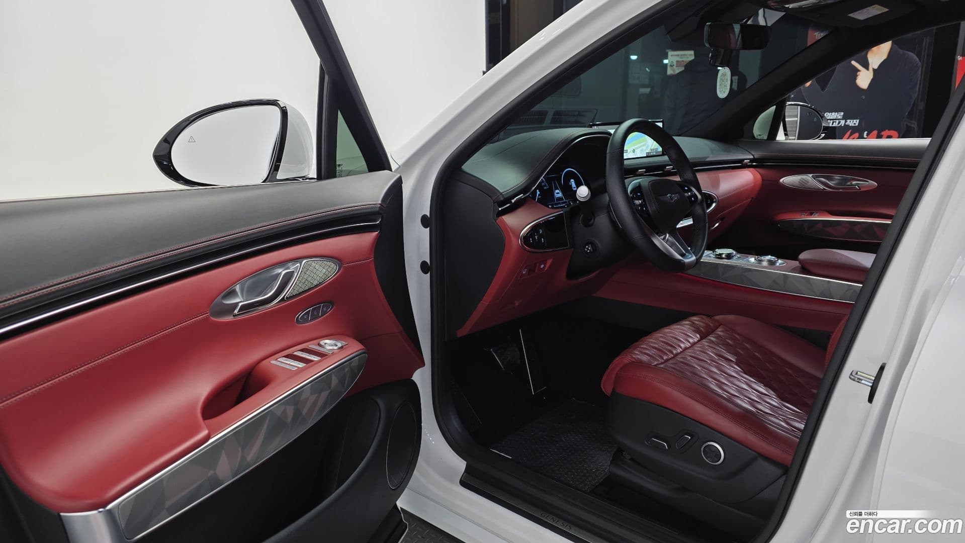 Main__Slider__Photo:GV70 Genesis 2022.2-9