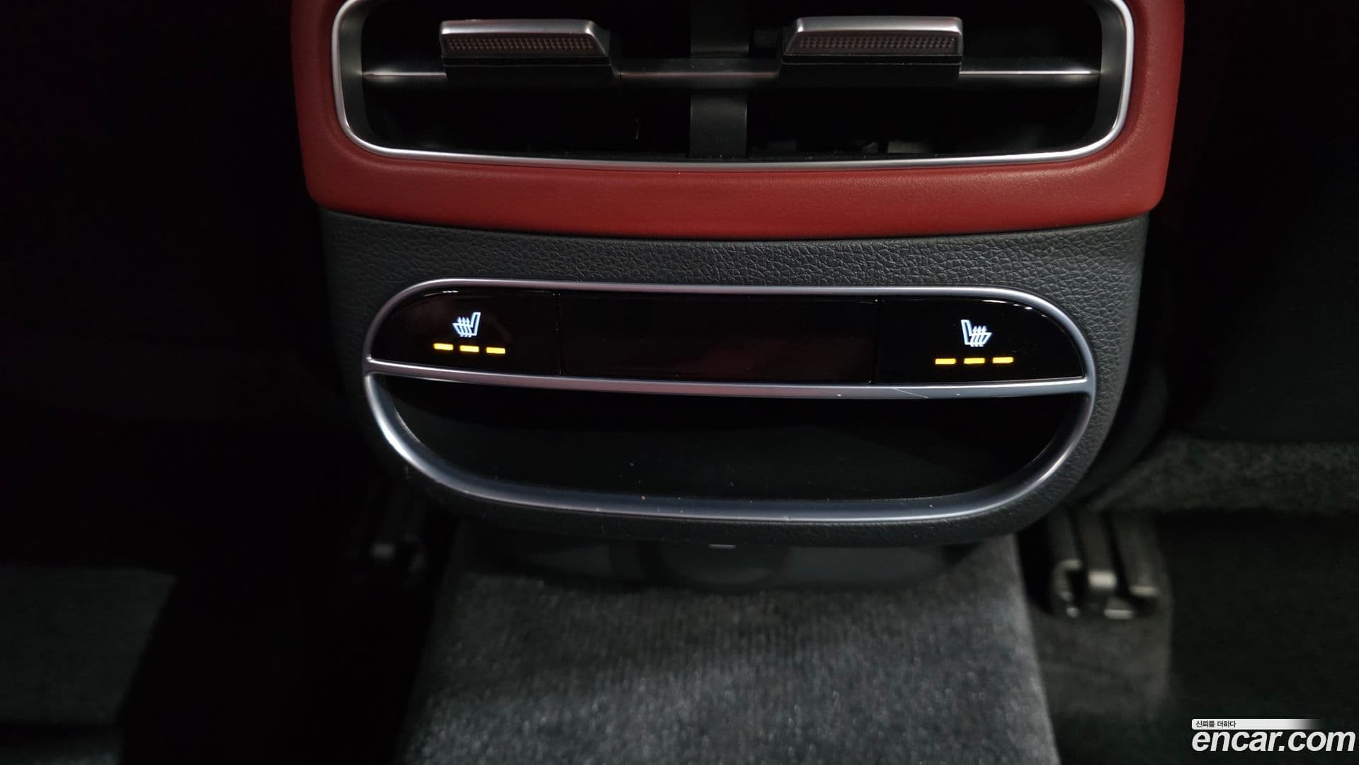 Main__Slider__Photo:GV70 Genesis 2022.2-18