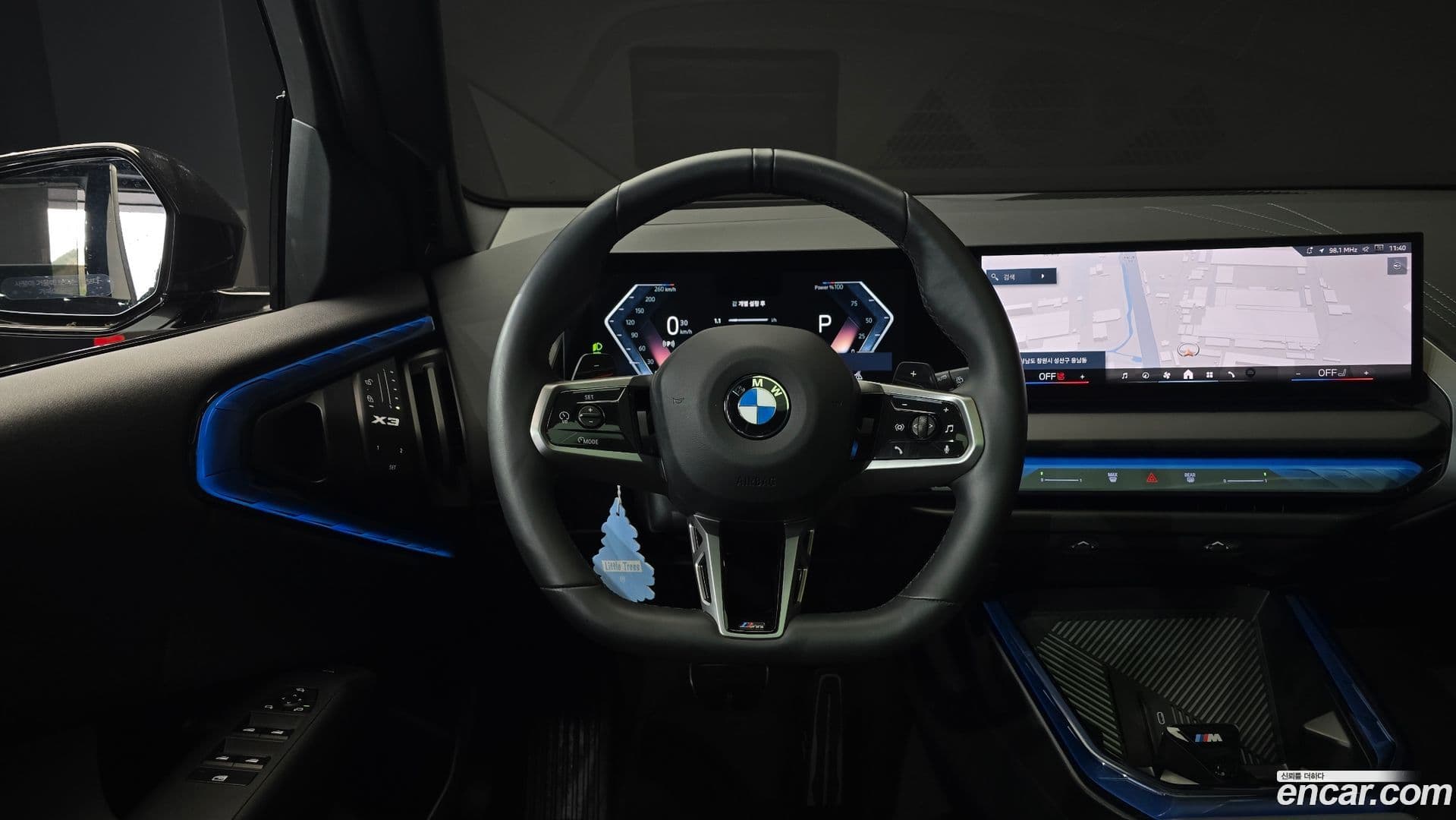 Main__Slider__Photo:X3 BMW 2025.2-12