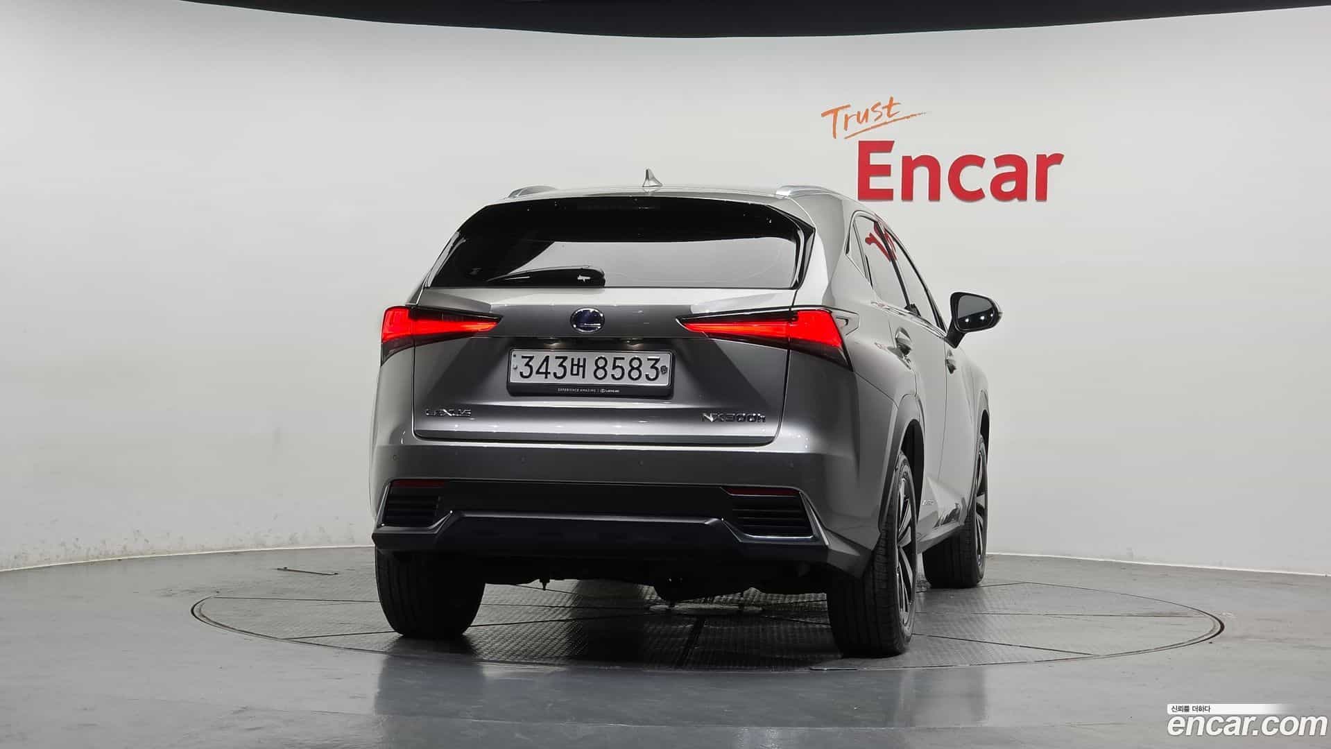 NX Lexus 2020.2-OUTER-004