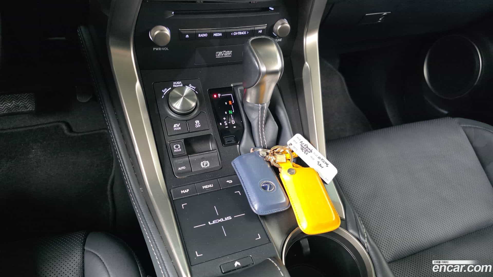 NX Lexus 2020.2-INNER-009