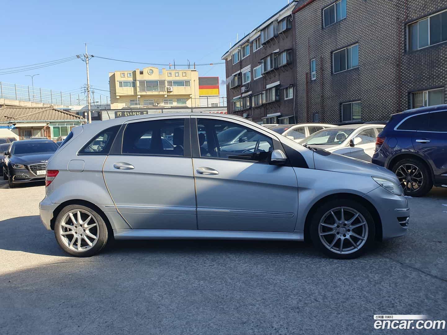 B-Class Mercedes-Benz 2011.0-OUTER-005