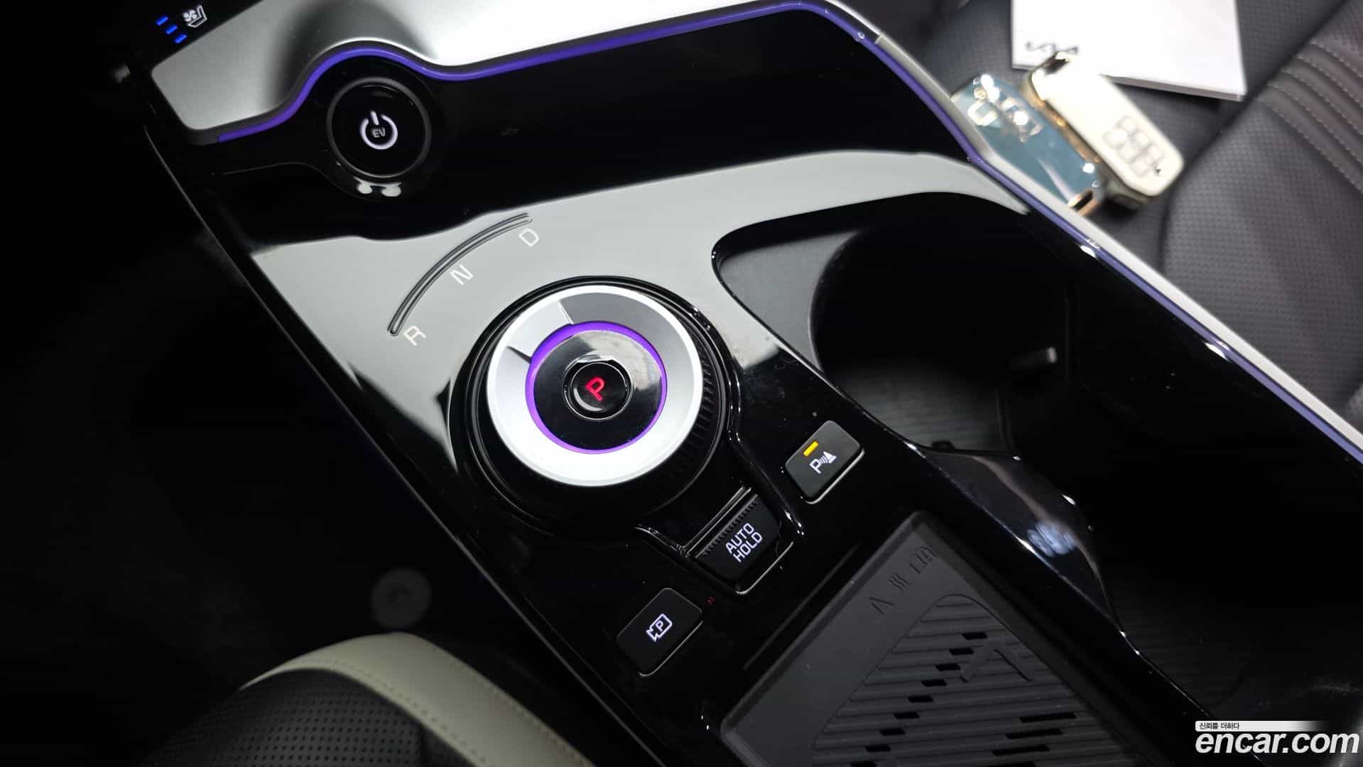 EV6 Kia 2023.10-INNER-009