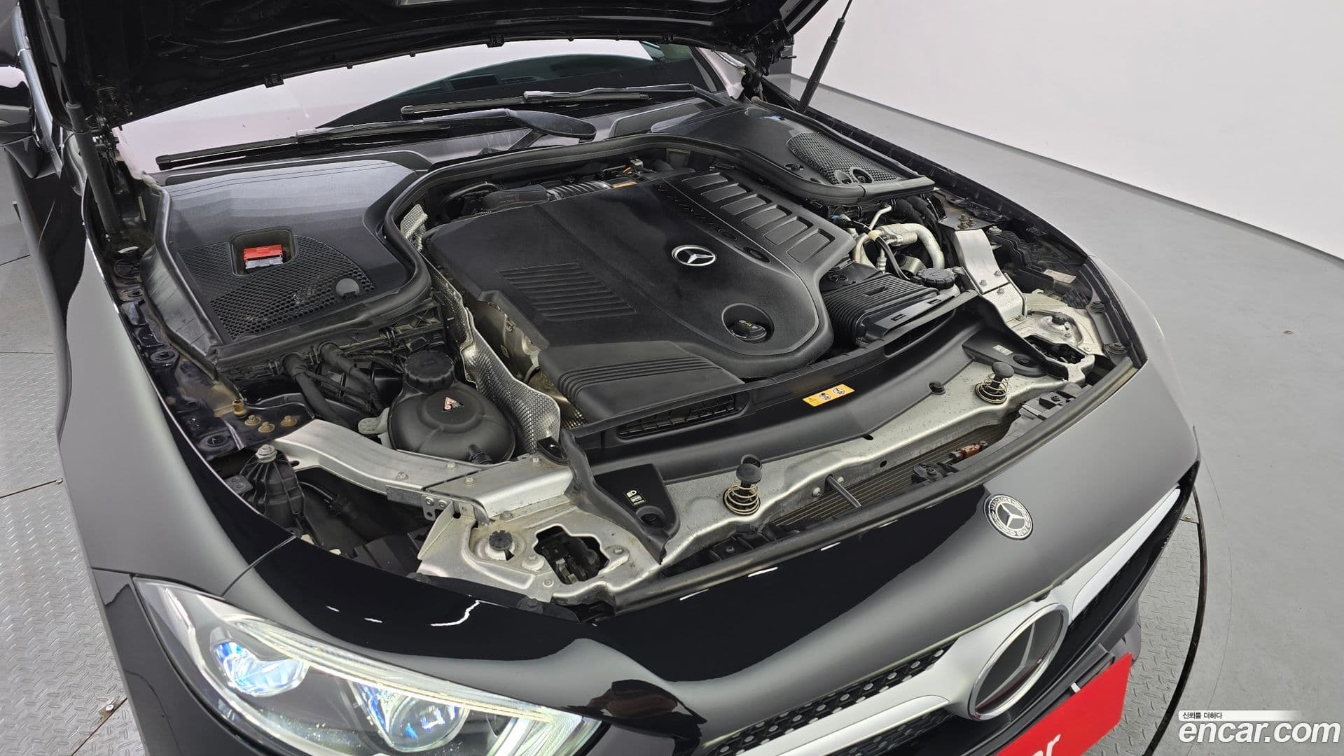 Main__Slider__Photo:CLS-Class Mercedes-Benz 2021.6-5