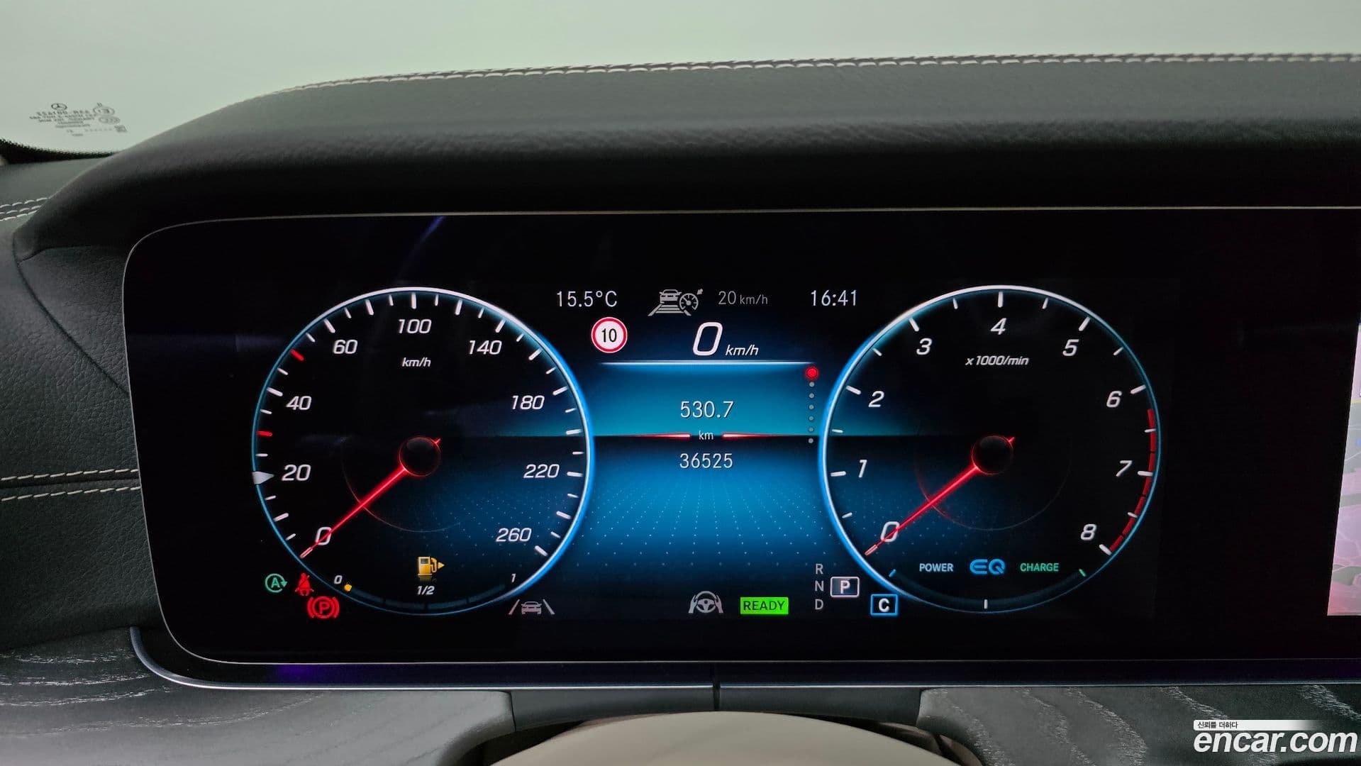 Main__Slider__Photo:CLS-Class Mercedes-Benz 2021.6-7