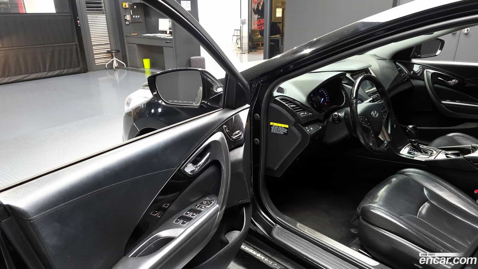 Grandeur Hyundai 2013.3-OPTION-015