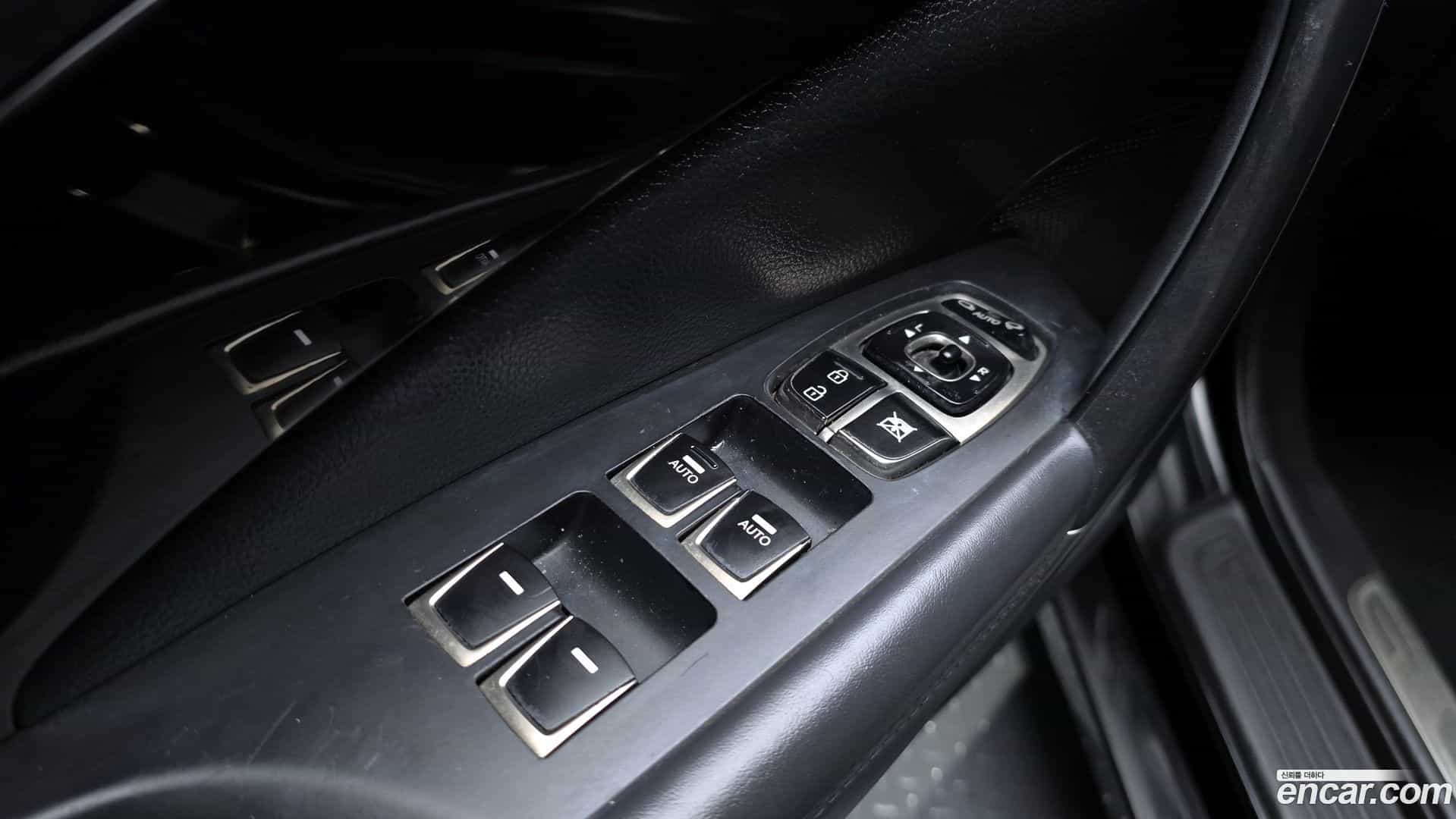 Grandeur Hyundai 2013.3-OPTION-021