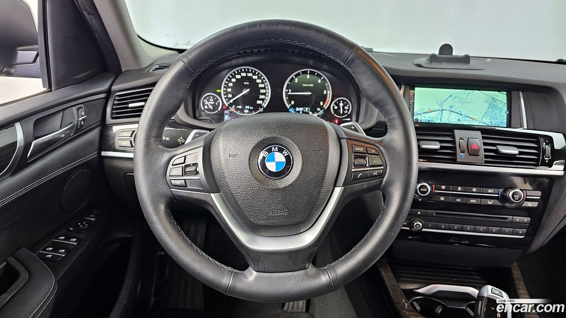Main__Slider__Photo:X4 BMW 2015.10-12