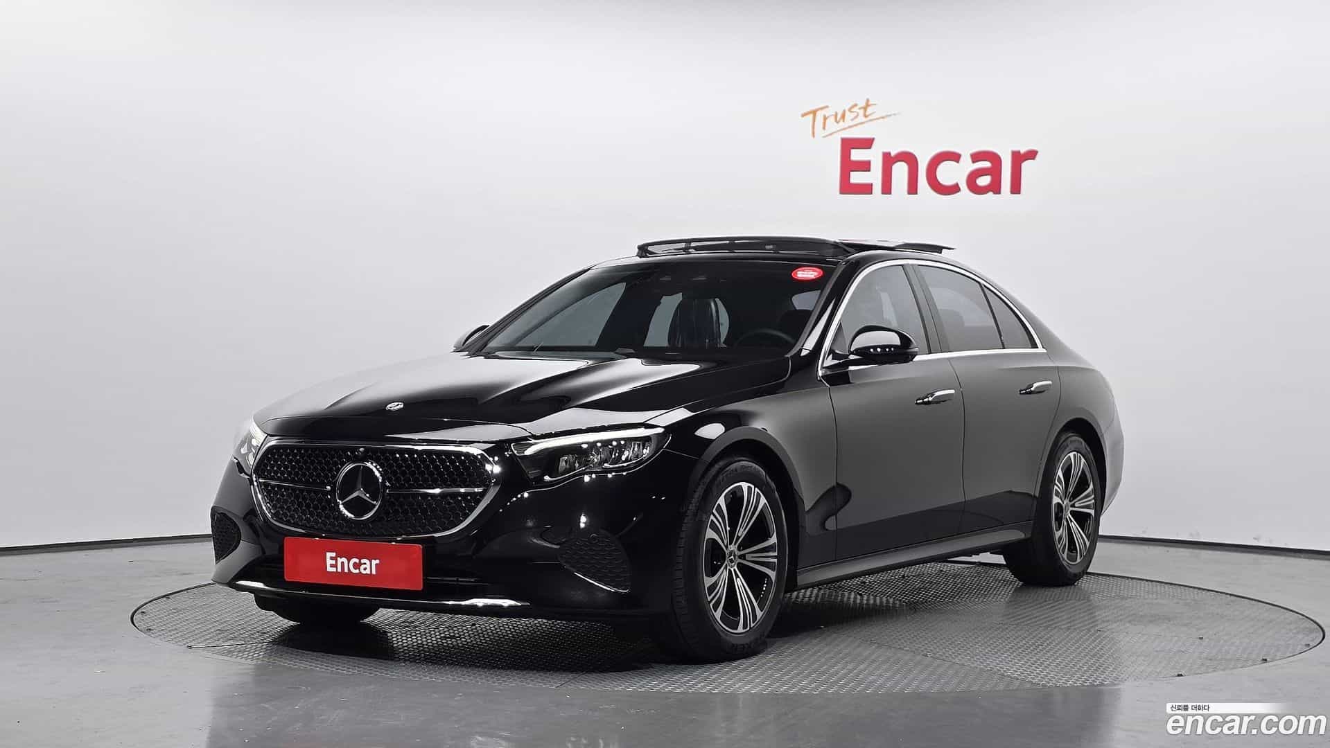 E-Class Mercedes-Benz 2024.8-OUTER-001