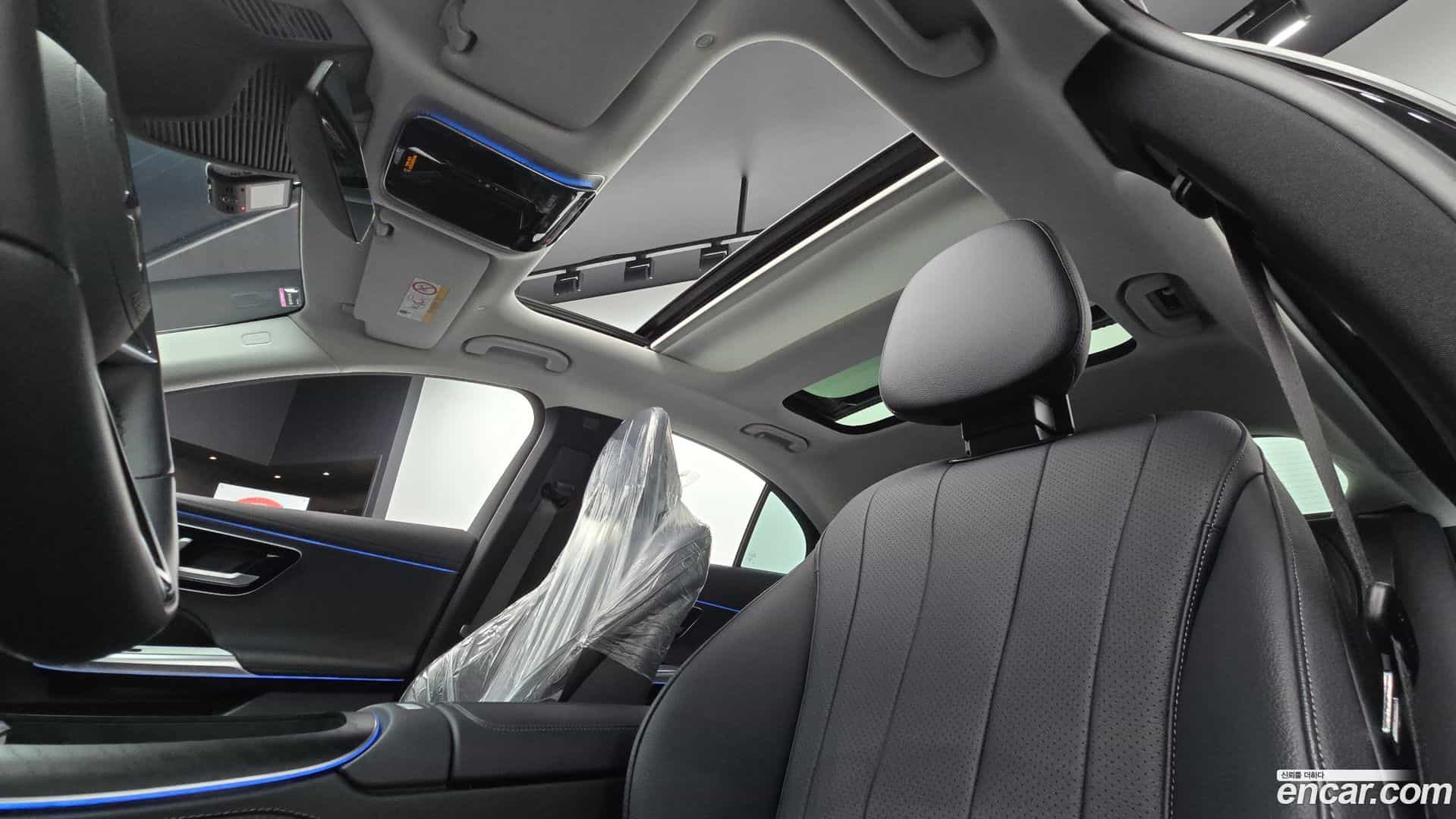 E-Class Mercedes-Benz 2024.8-OPTION-022