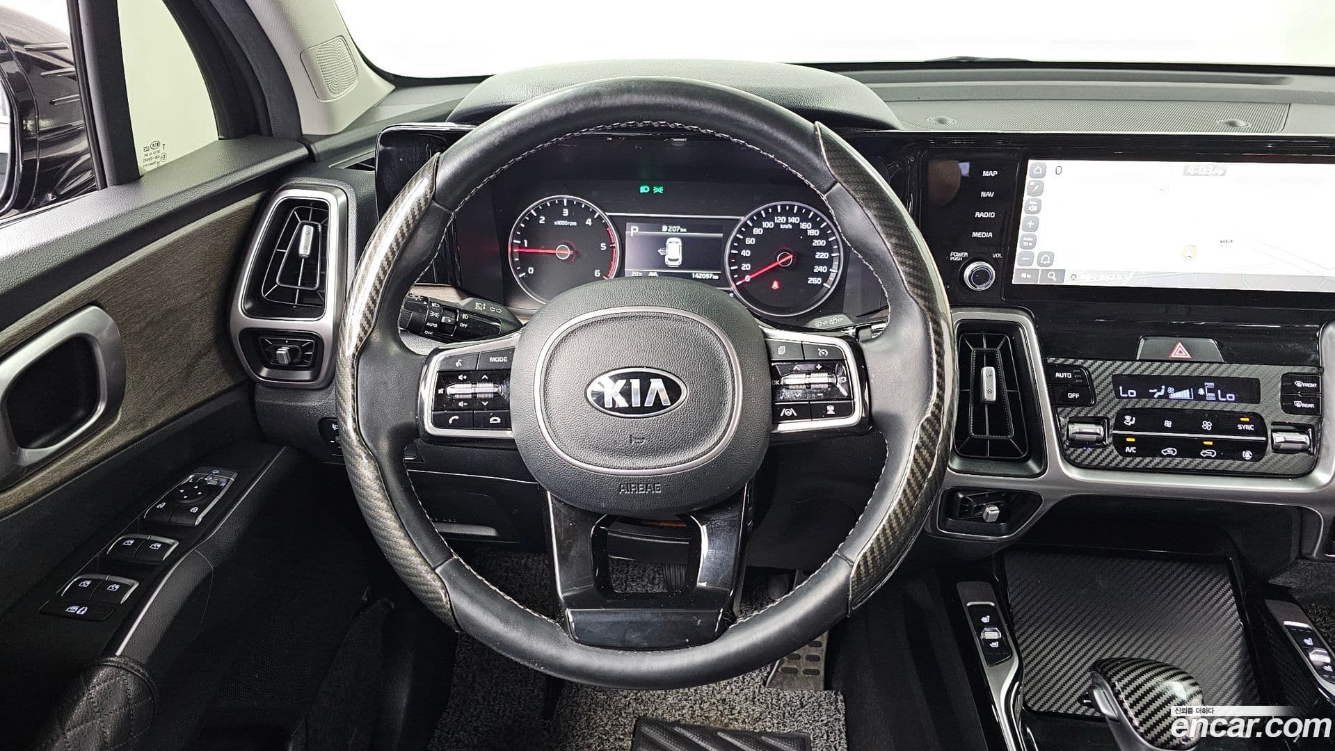 Main__Slider__Photo:Sorento Kia 2021.4-12