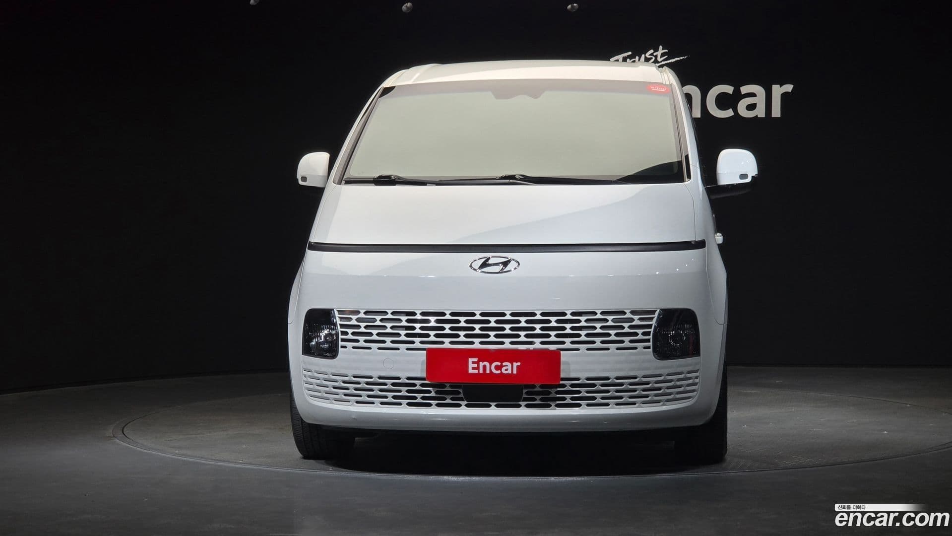 Main__Slider__Photo:Staria Hyundai 2021.5-2