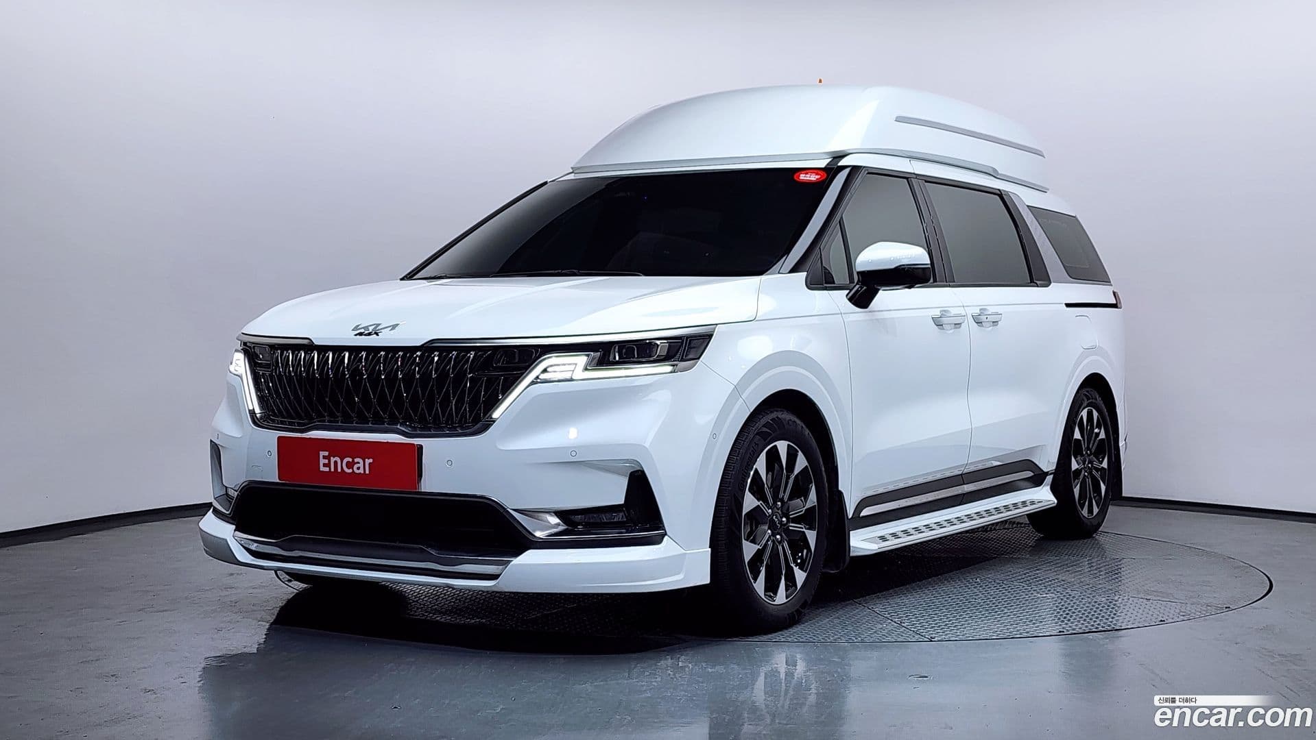 Main__Slider__Photo:Canival Kia 2023.6-0