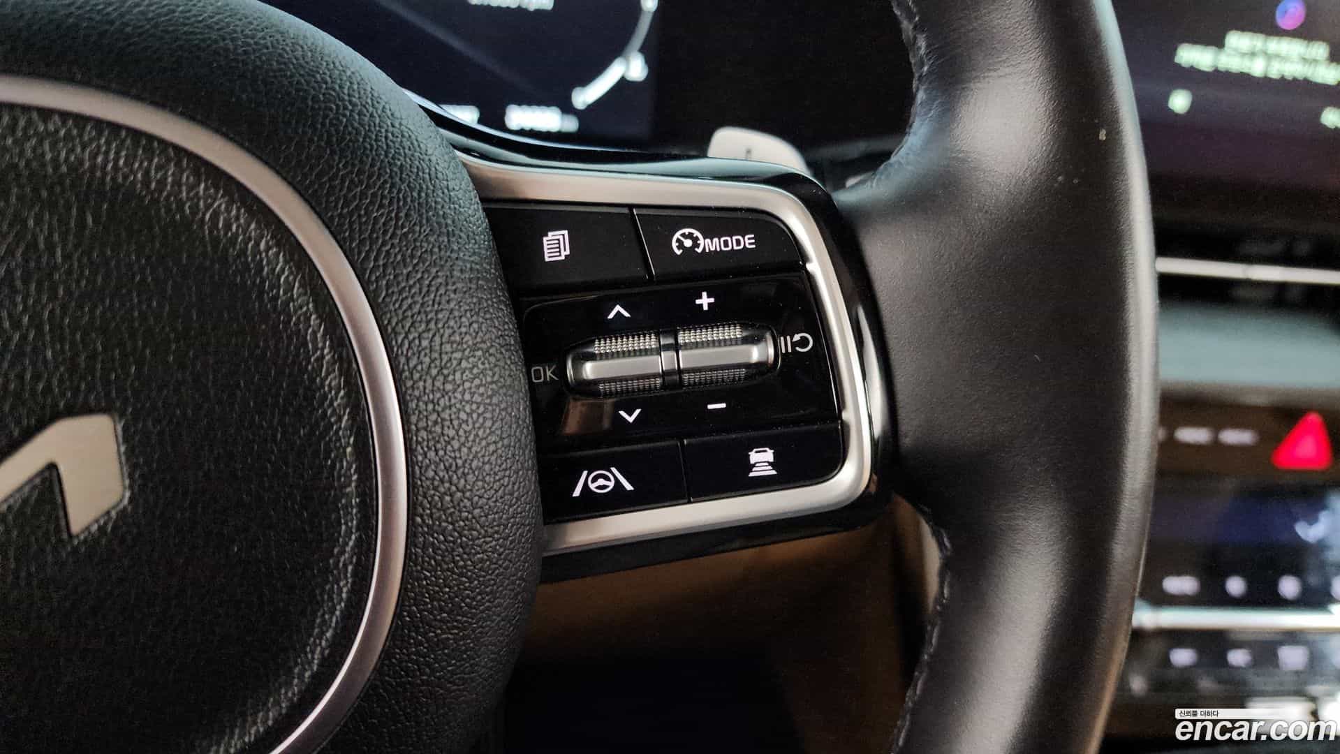 Canival Kia 2023.6-OPTION-021