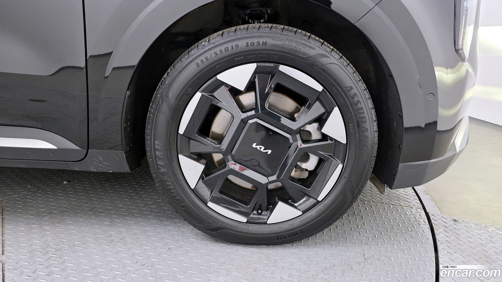 Main__Slider__Photo:Canival Kia 2024.0-4