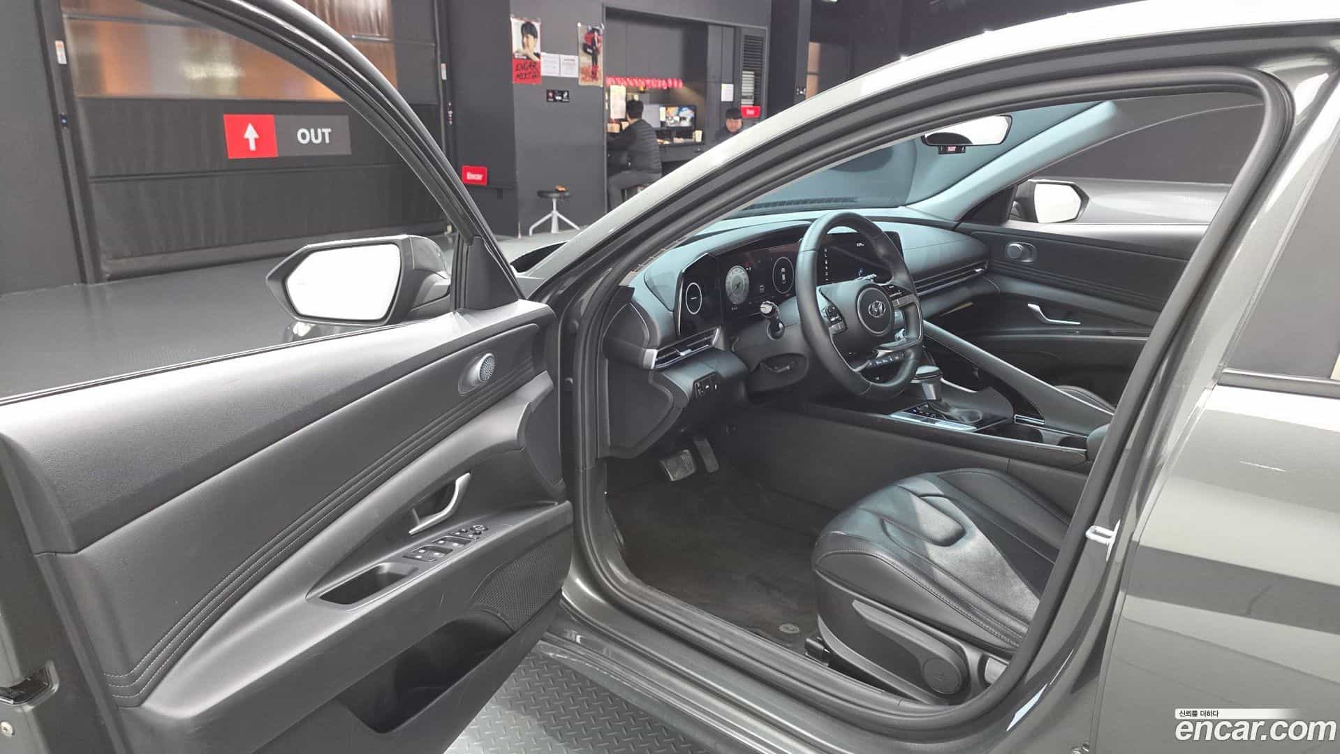 AVANTE Hyundai 2023.0-OPTION-015