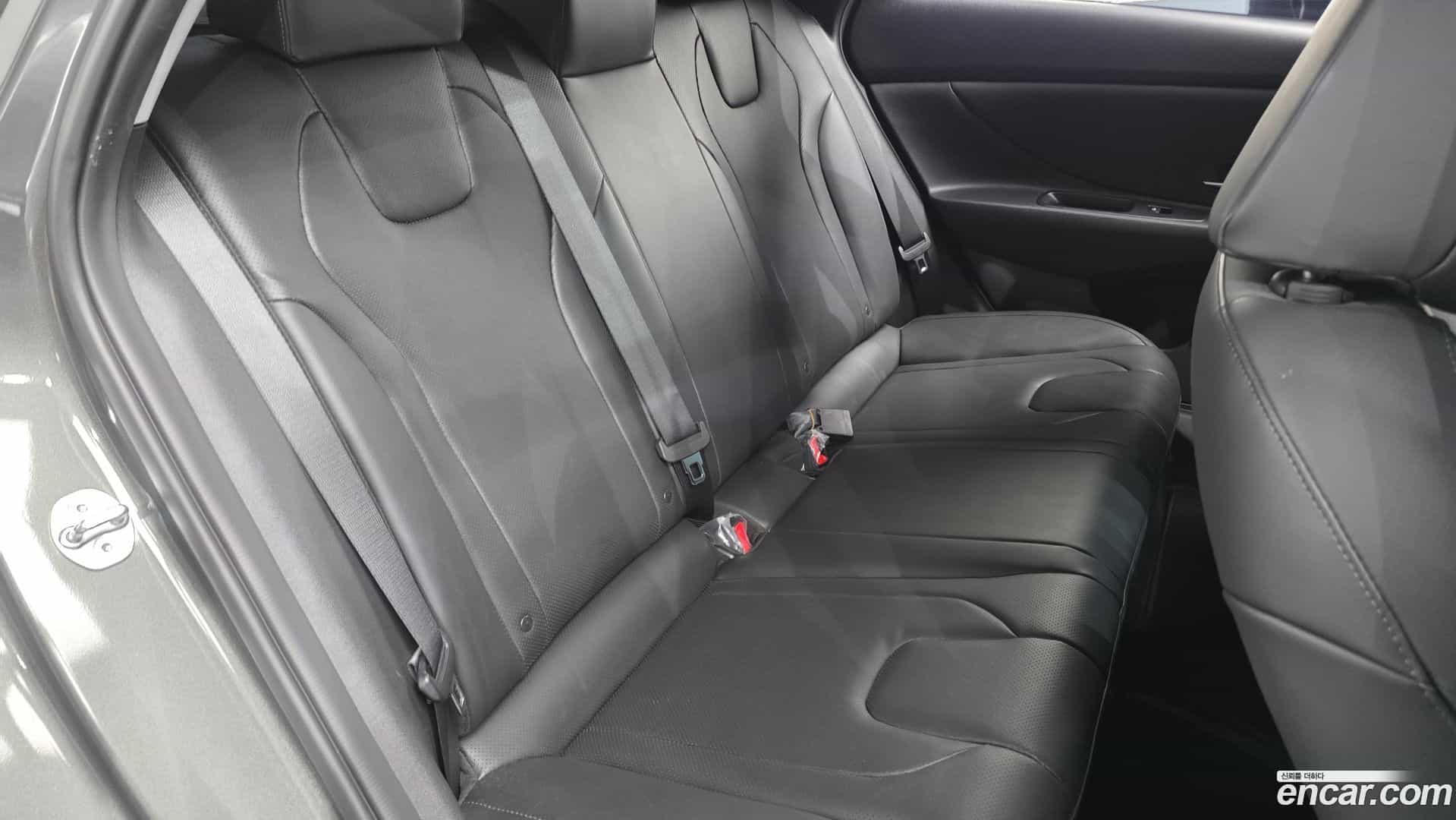 AVANTE Hyundai 2023.0-OPTION-016