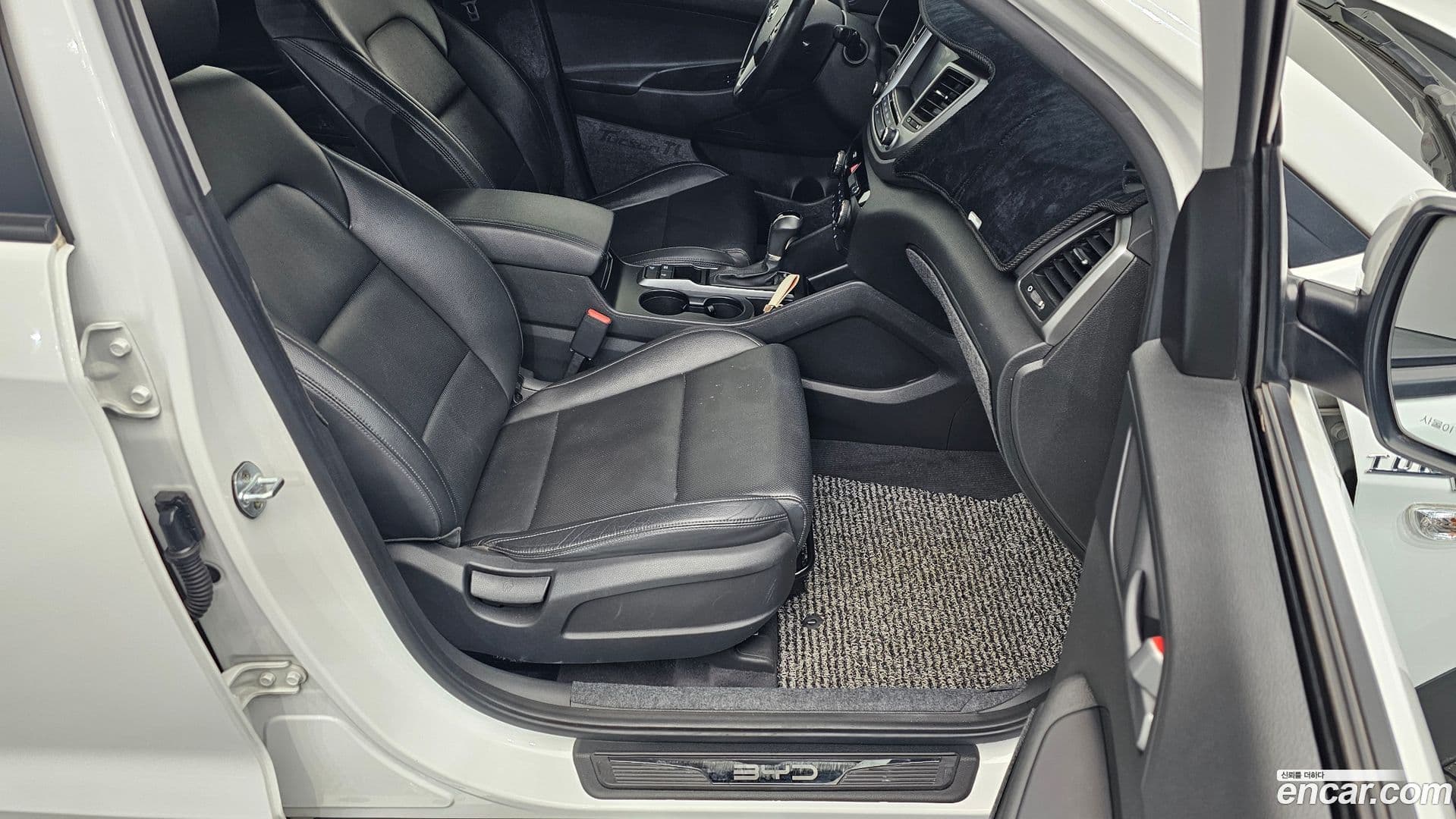 Main__Slider__Photo:Tucson Hyundai 2017.4-9