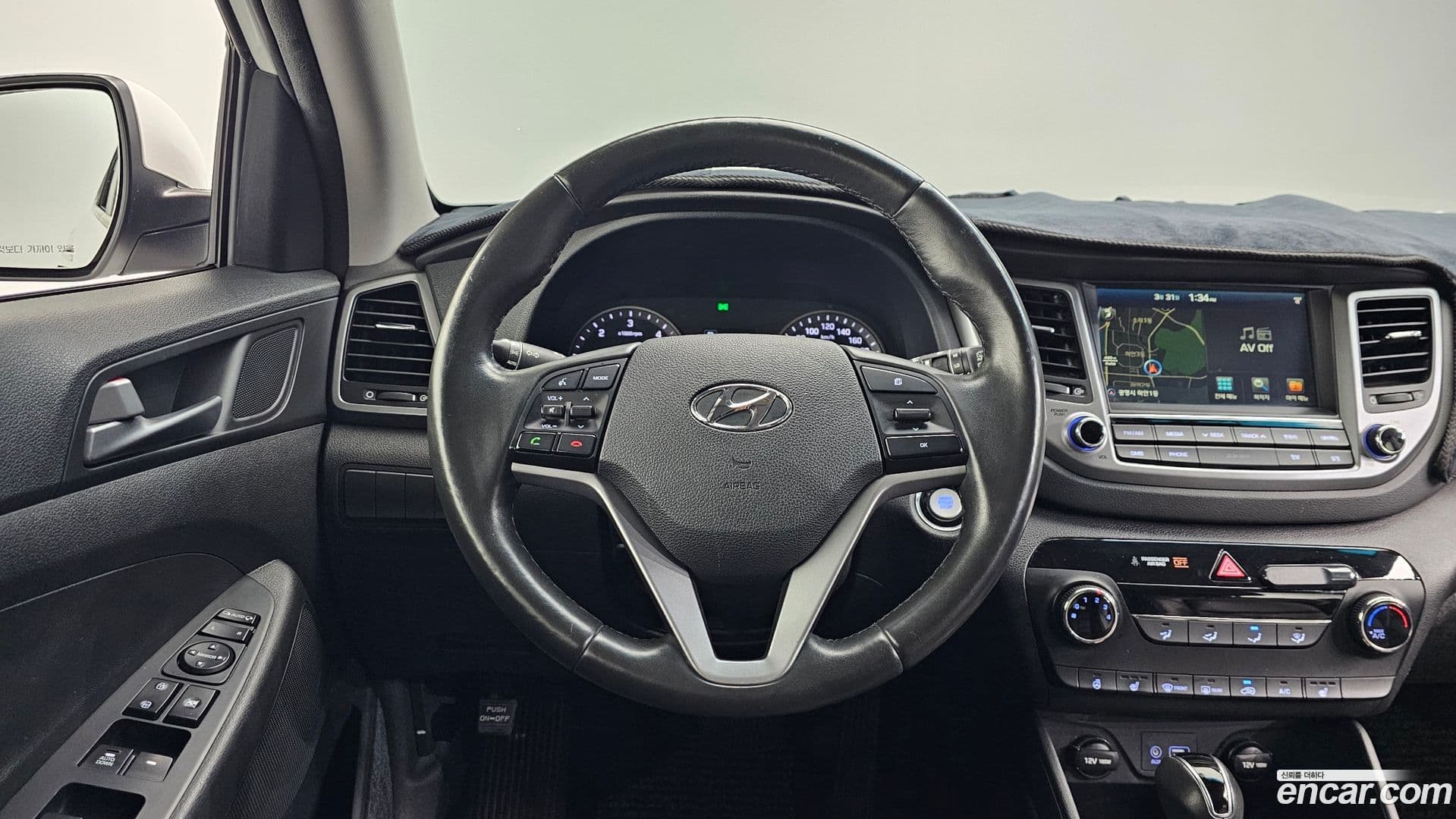 Main__Slider__Photo:Tucson Hyundai 2017.4-12