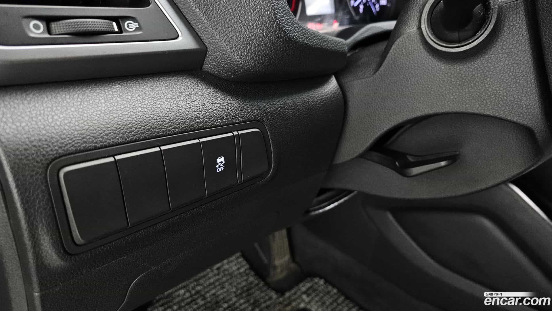 Tucson Hyundai 2017.4-OPTION-018