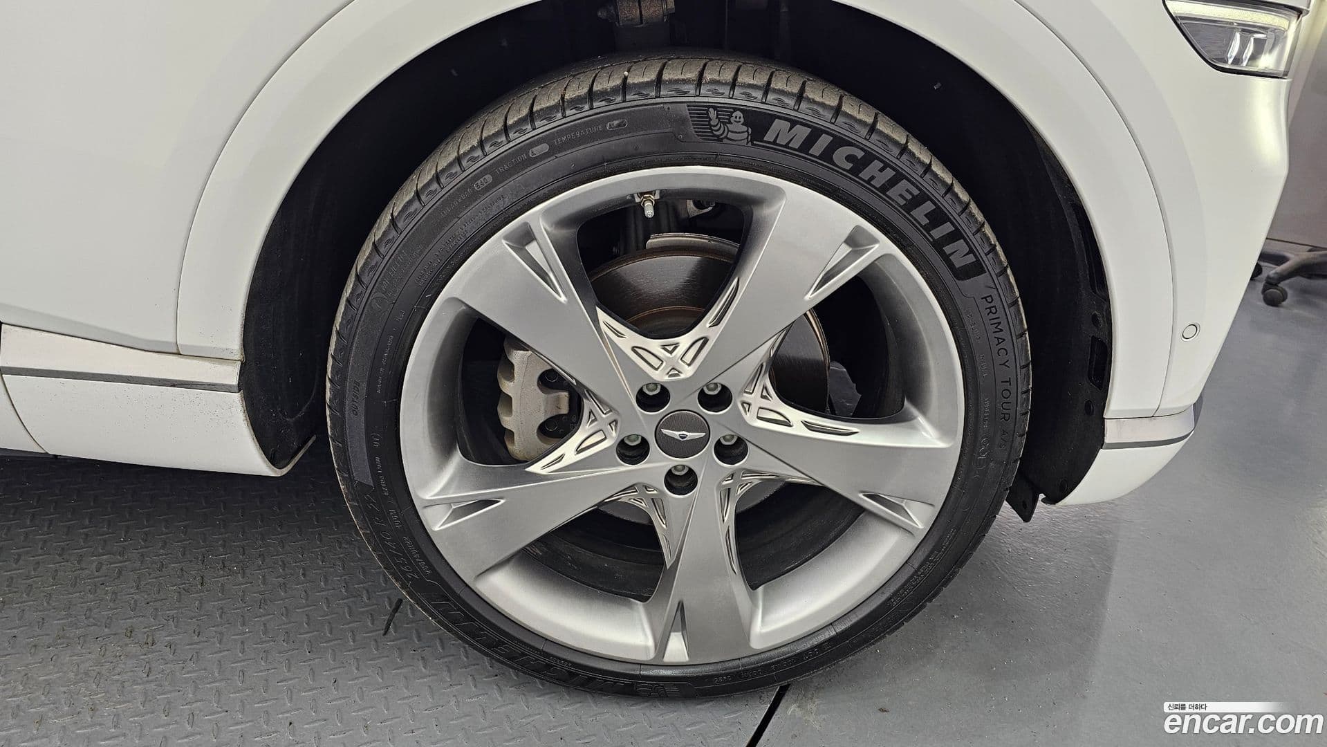 Main__Slider__Photo:GV80 Genesis 2021.2-4