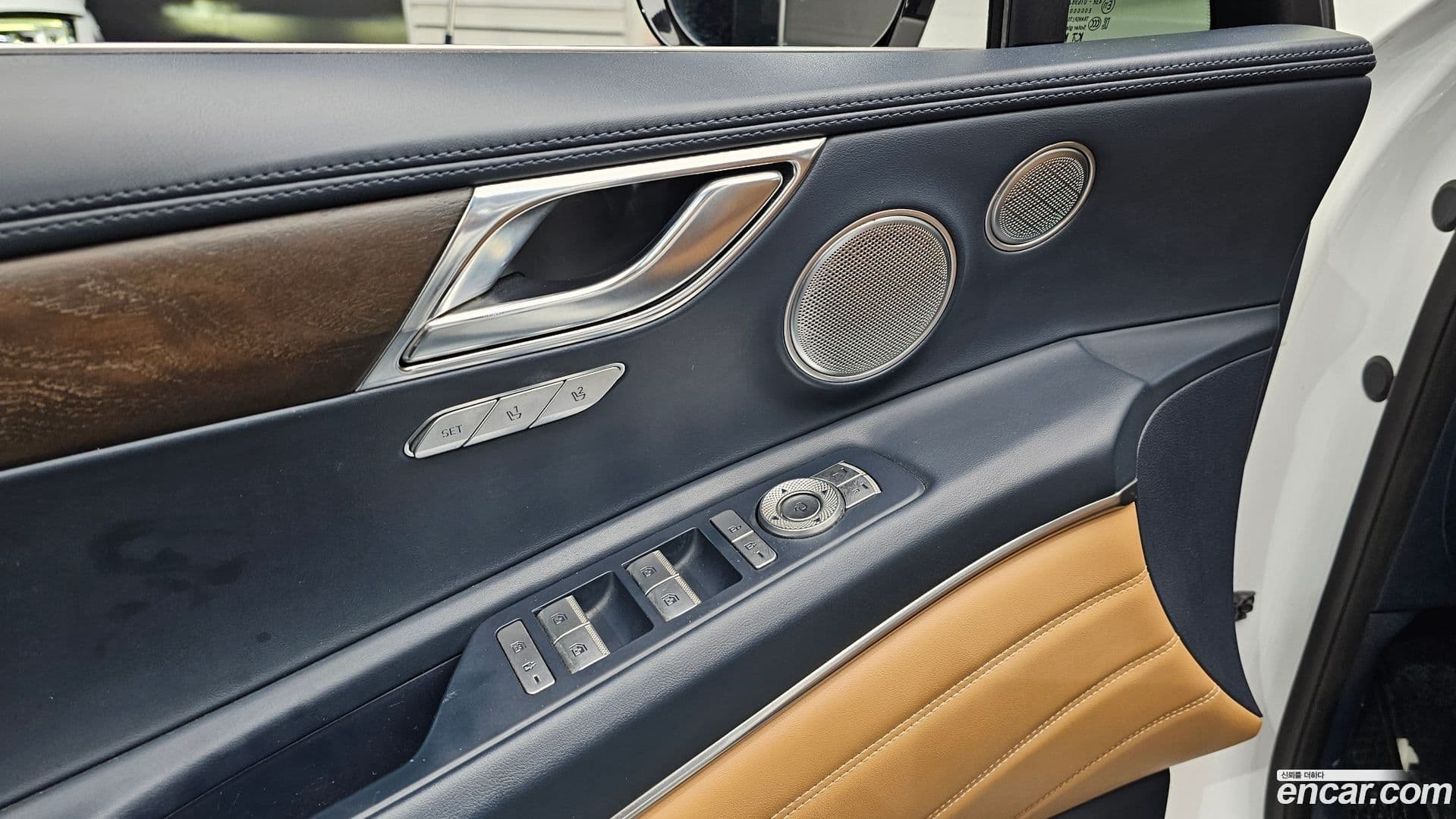 Main__Slider__Photo:GV80 Genesis 2021.2-15