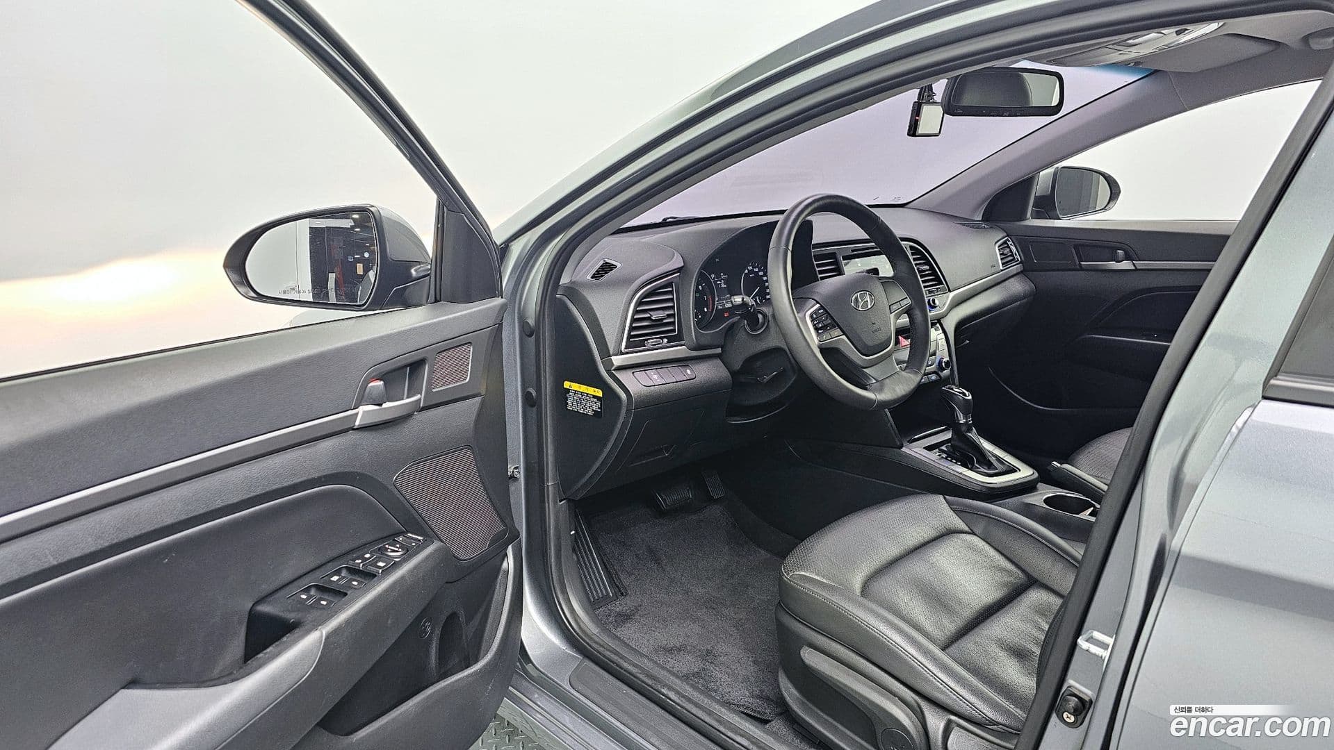 Main__Slider__Photo:AVANTE Hyundai 2015.9-10