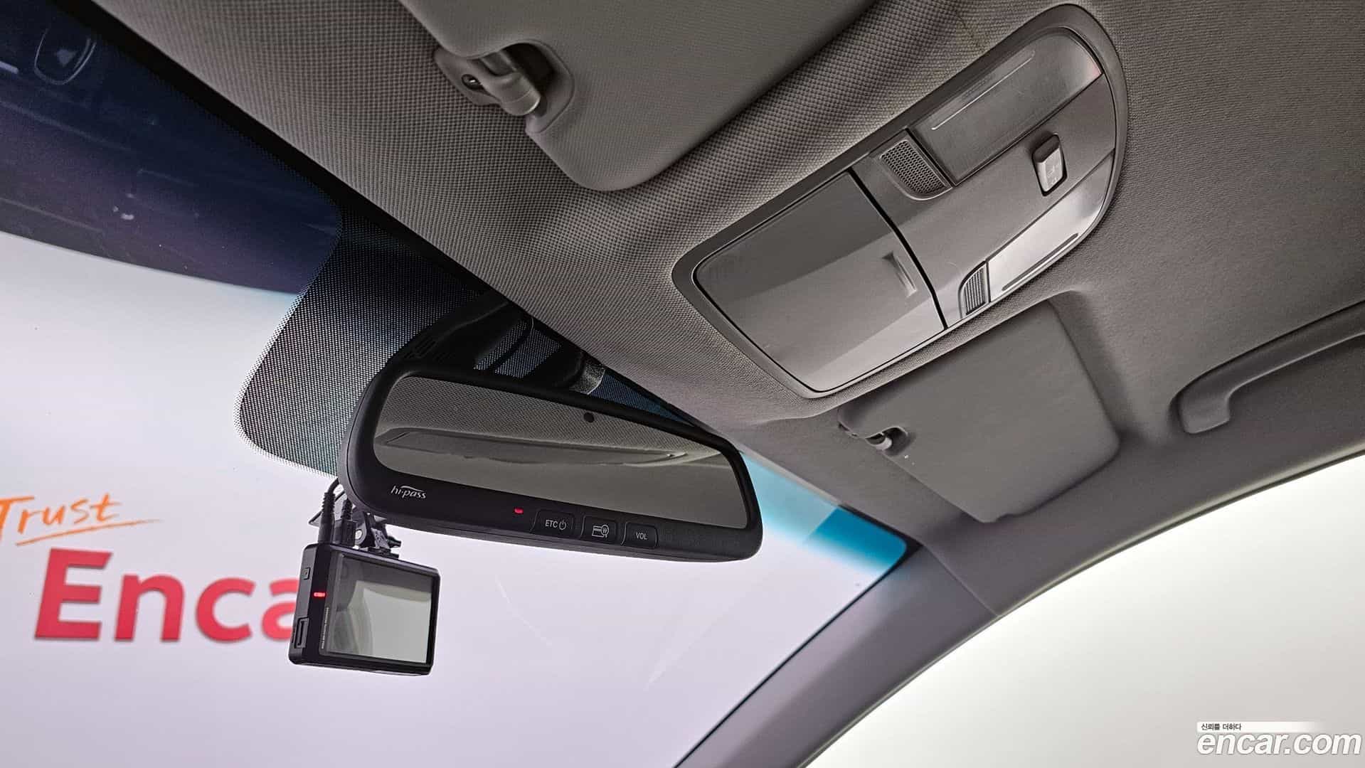 AVANTE Hyundai 2015.9-OPTION-024