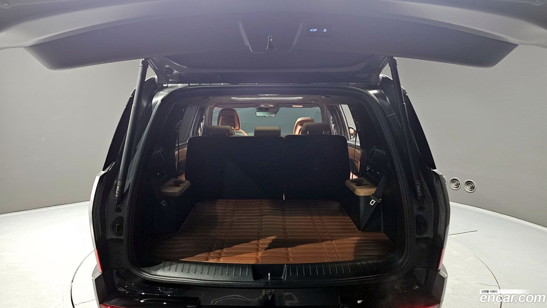 Main__Slider__Photo:Santafe Hyundai 2023.10-19