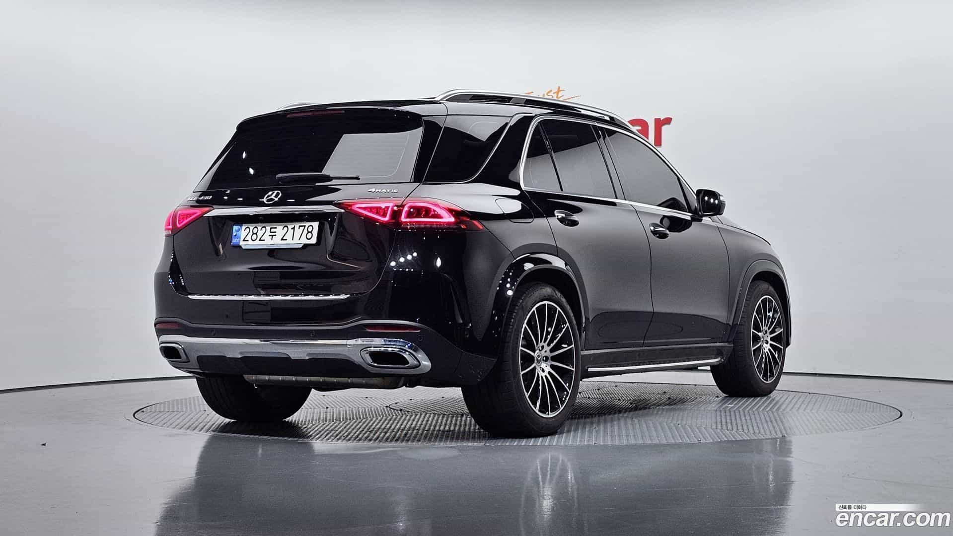 GLE-Class Mercedes-Benz 2023.4-OUTER-002