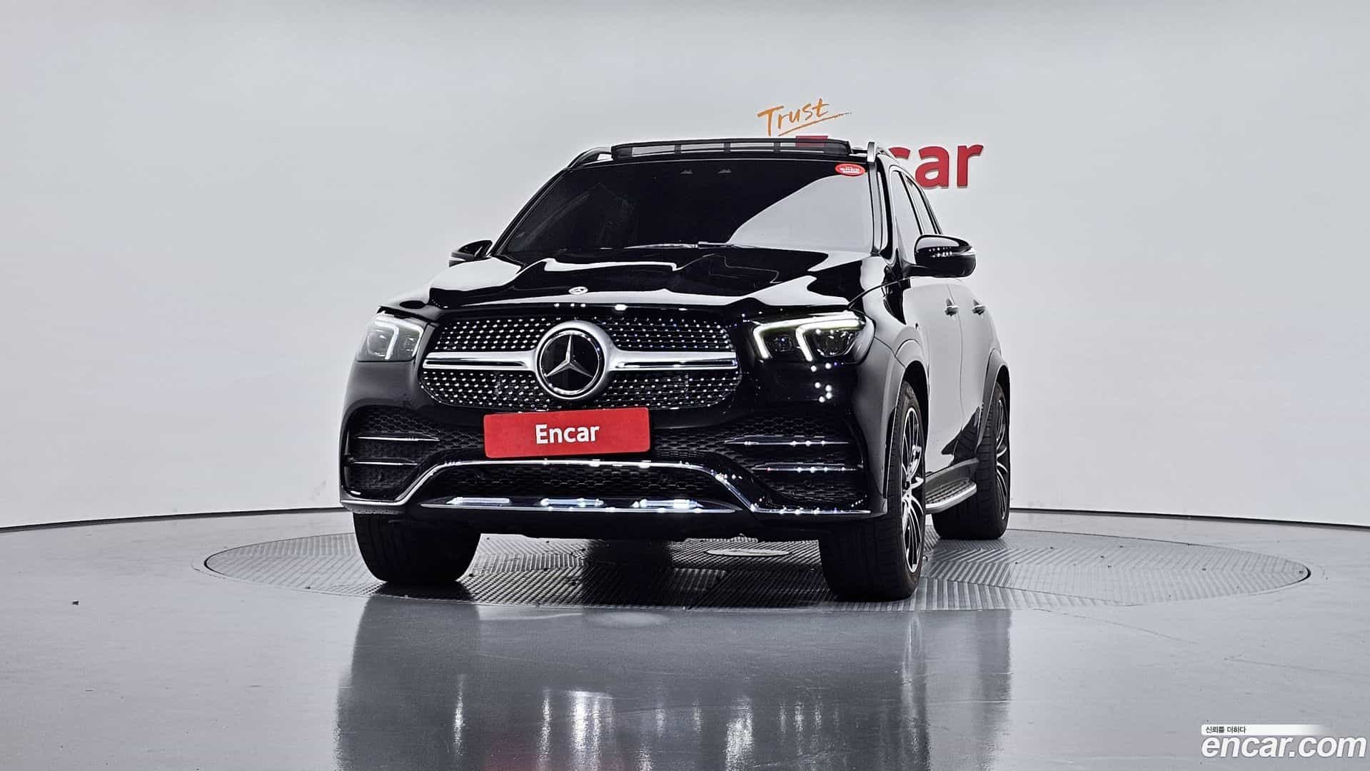 GLE-Class Mercedes-Benz 2023.4-OUTER-003