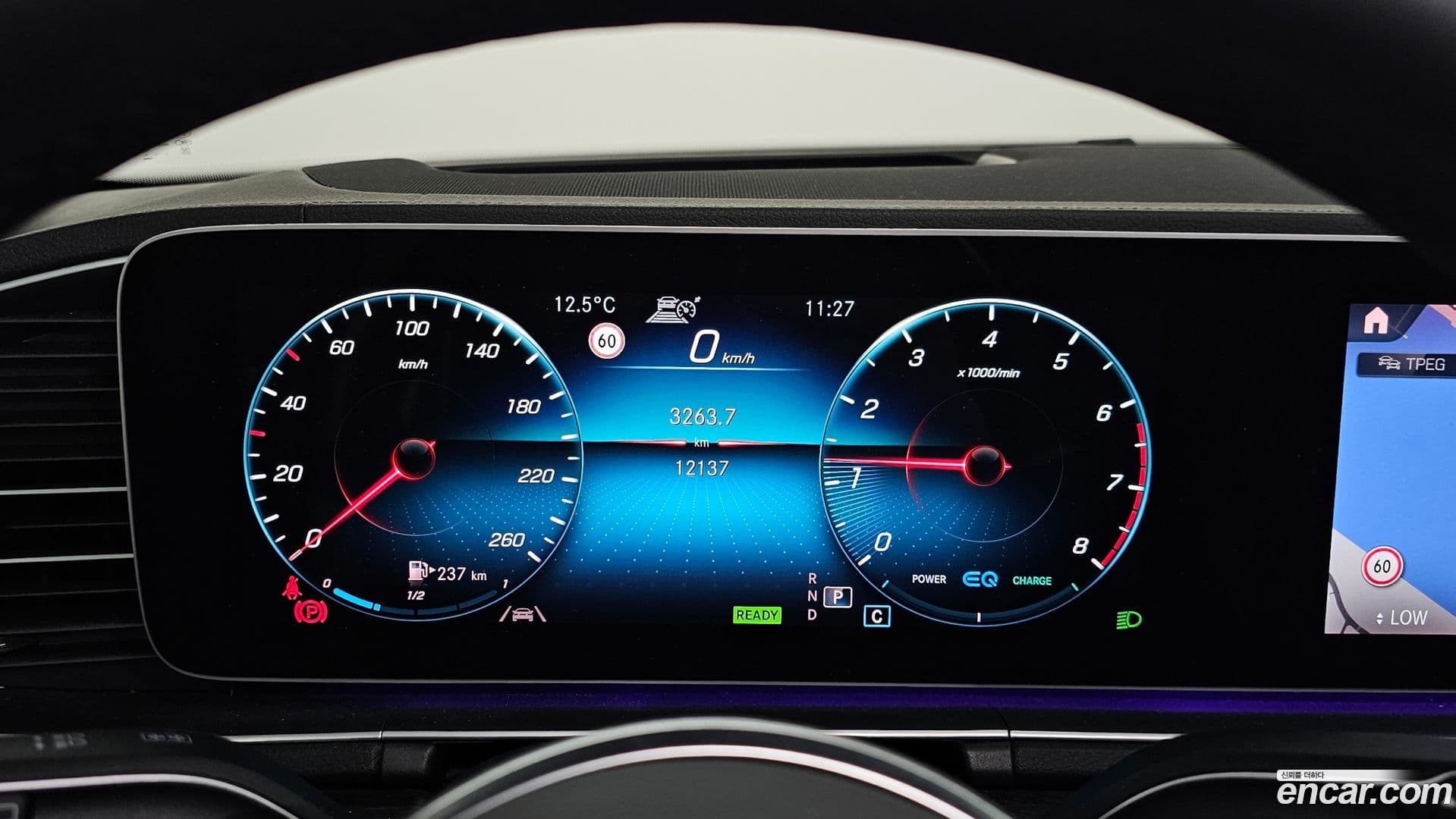 Main__Slider__Photo:GLE-Class Mercedes-Benz 2023.4-7