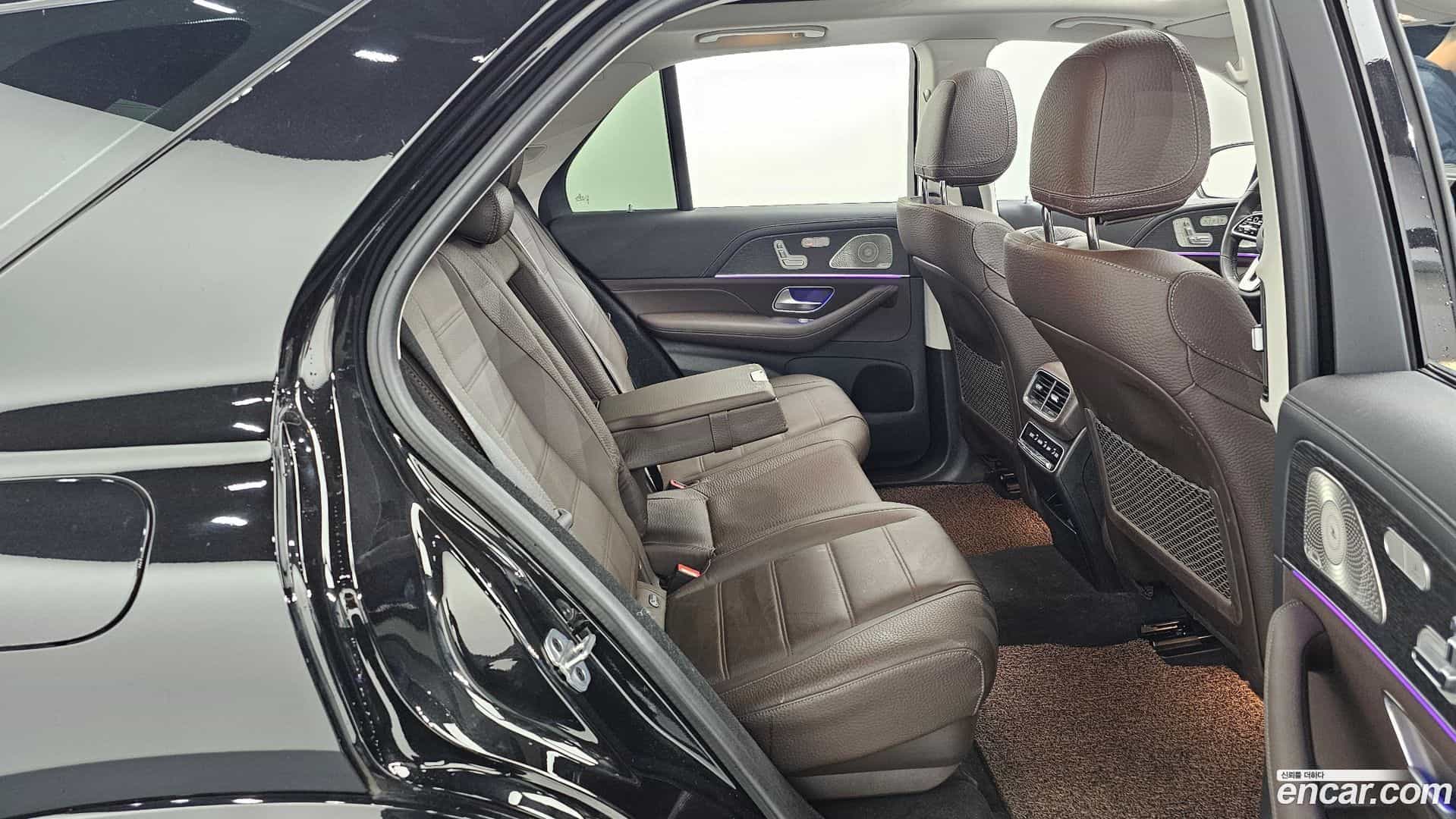 GLE-Class Mercedes-Benz 2023.4-OPTION-016