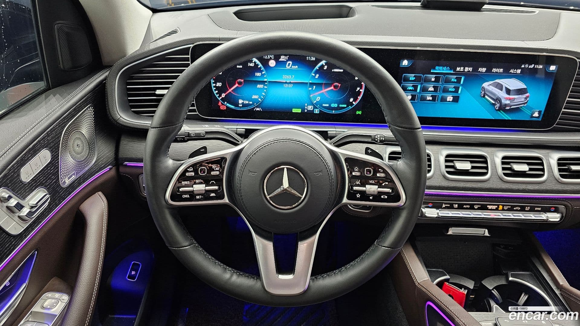 Main__Slider__Photo:GLE-Class Mercedes-Benz 2023.4-12