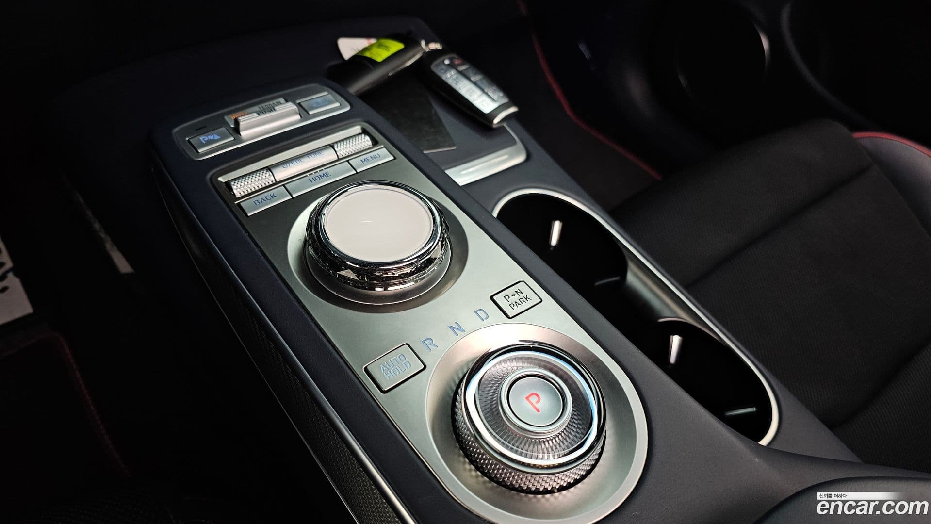 Main__Slider__Photo:GV70 Genesis 2022.8-8