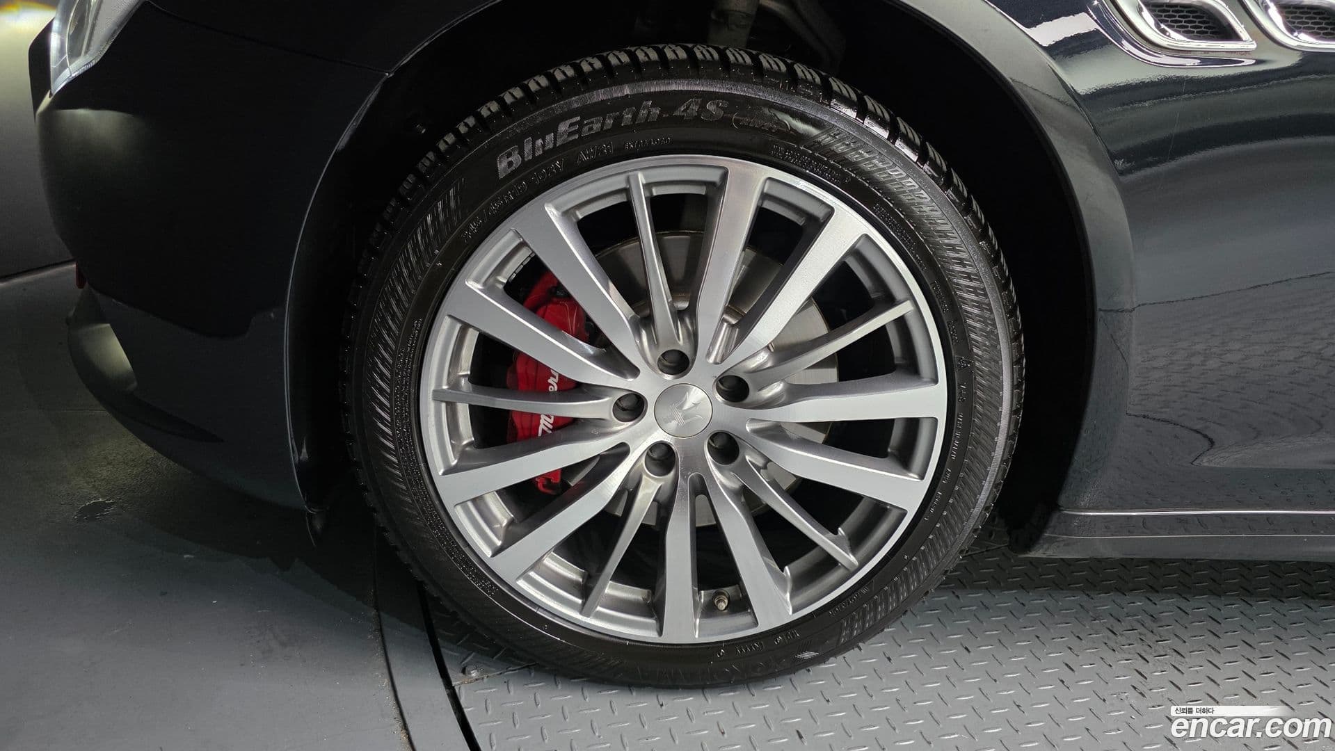 Main__Slider__Photo:Quattroporte Maserati 2019.11-4