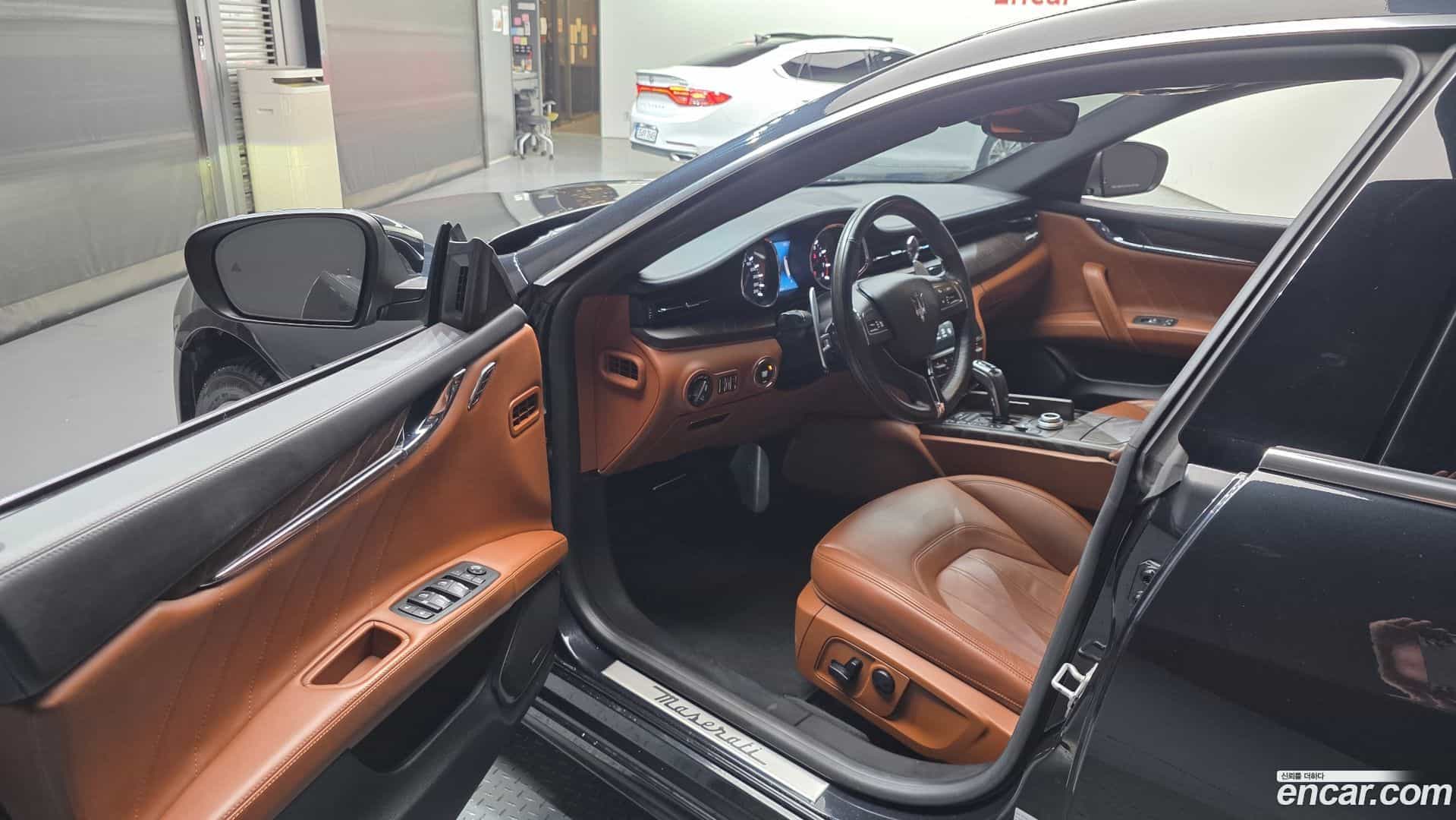 Quattroporte Maserati 2019.11-INNER-010