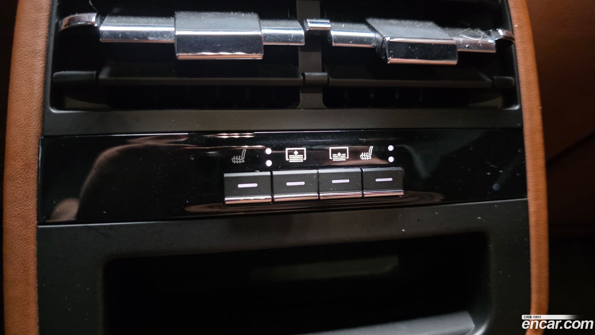 Main__Slider__Photo:Quattroporte Maserati 2019.11-17